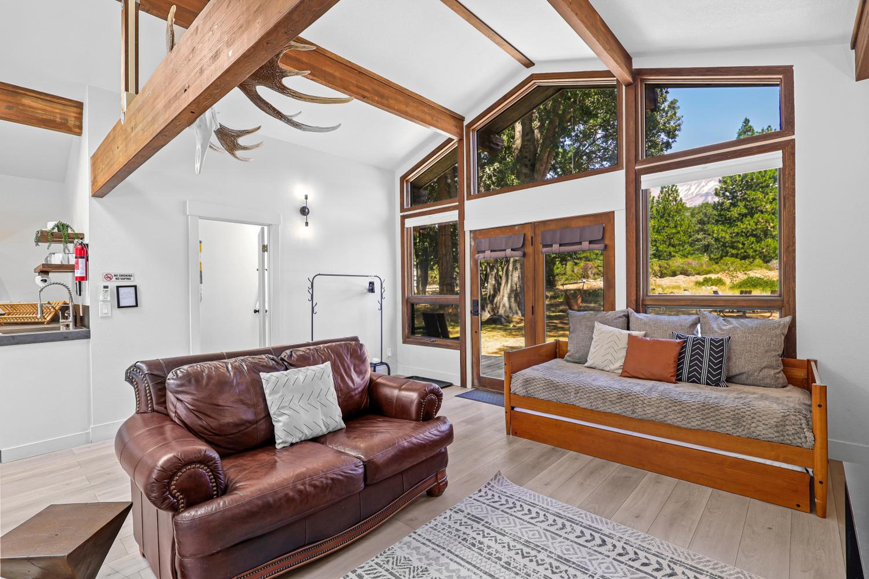 Basecamp Lodge