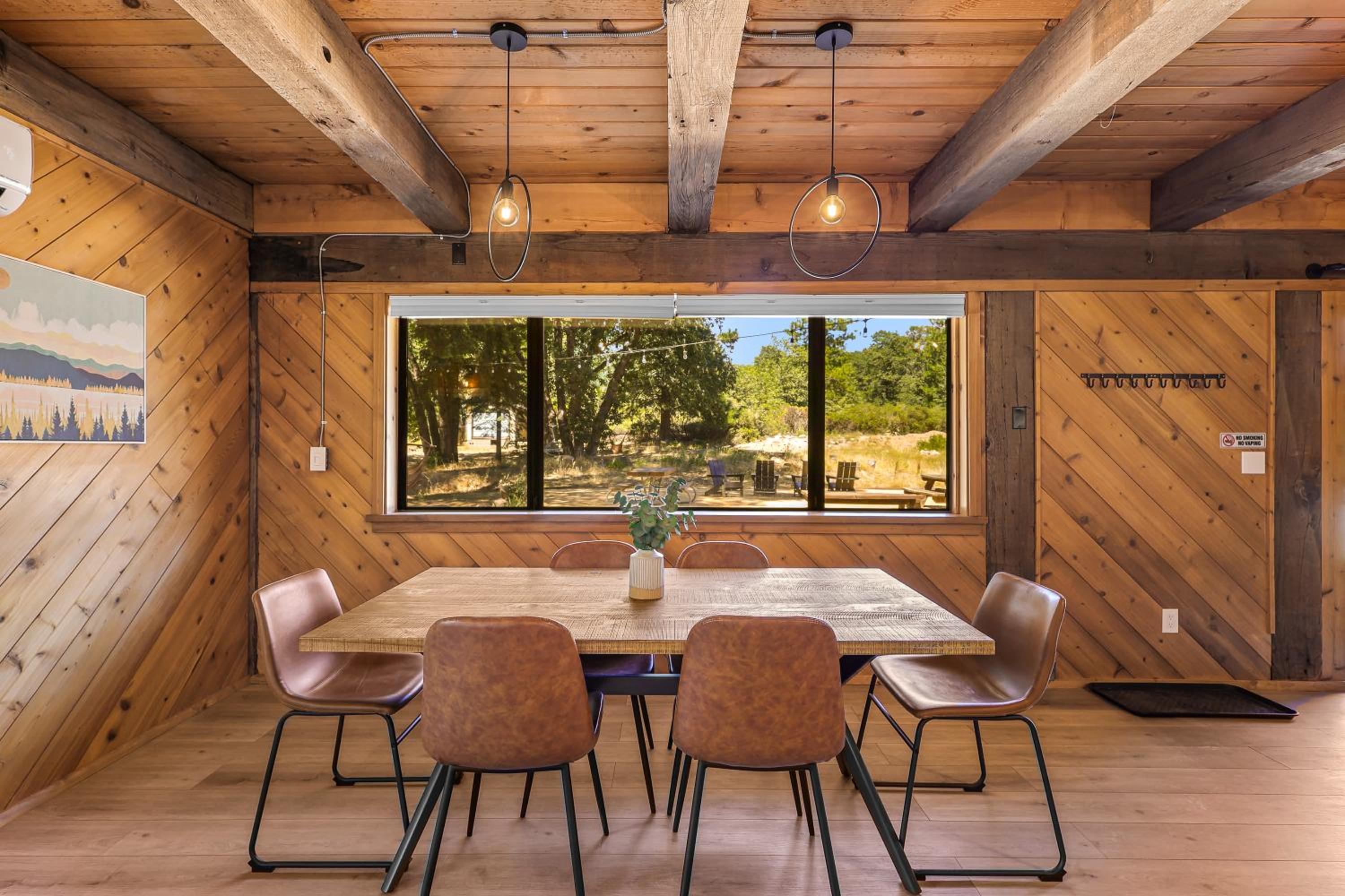 Basecamp Lodge