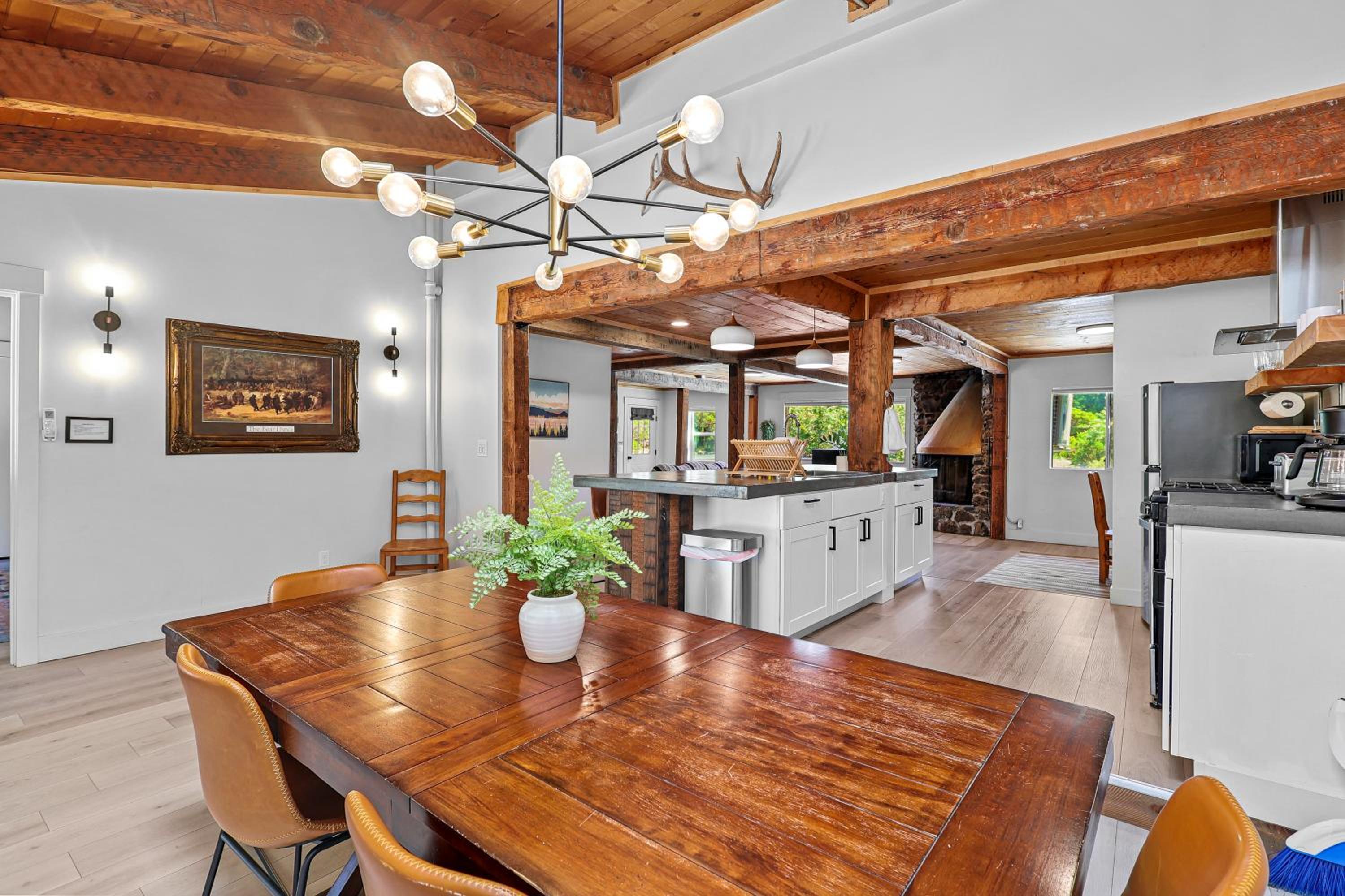Basecamp Lodge