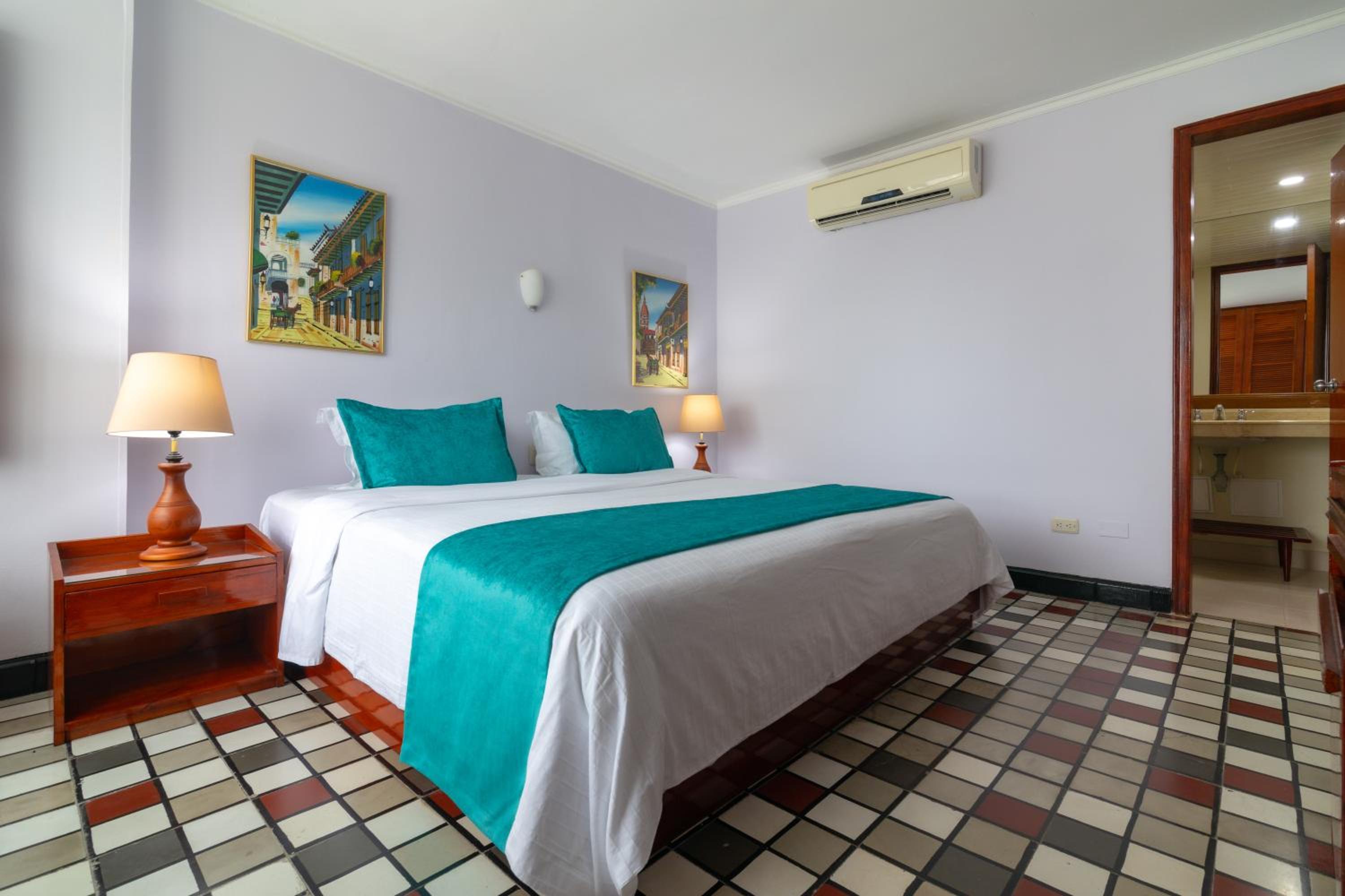 Hotel Bahia Cartagena