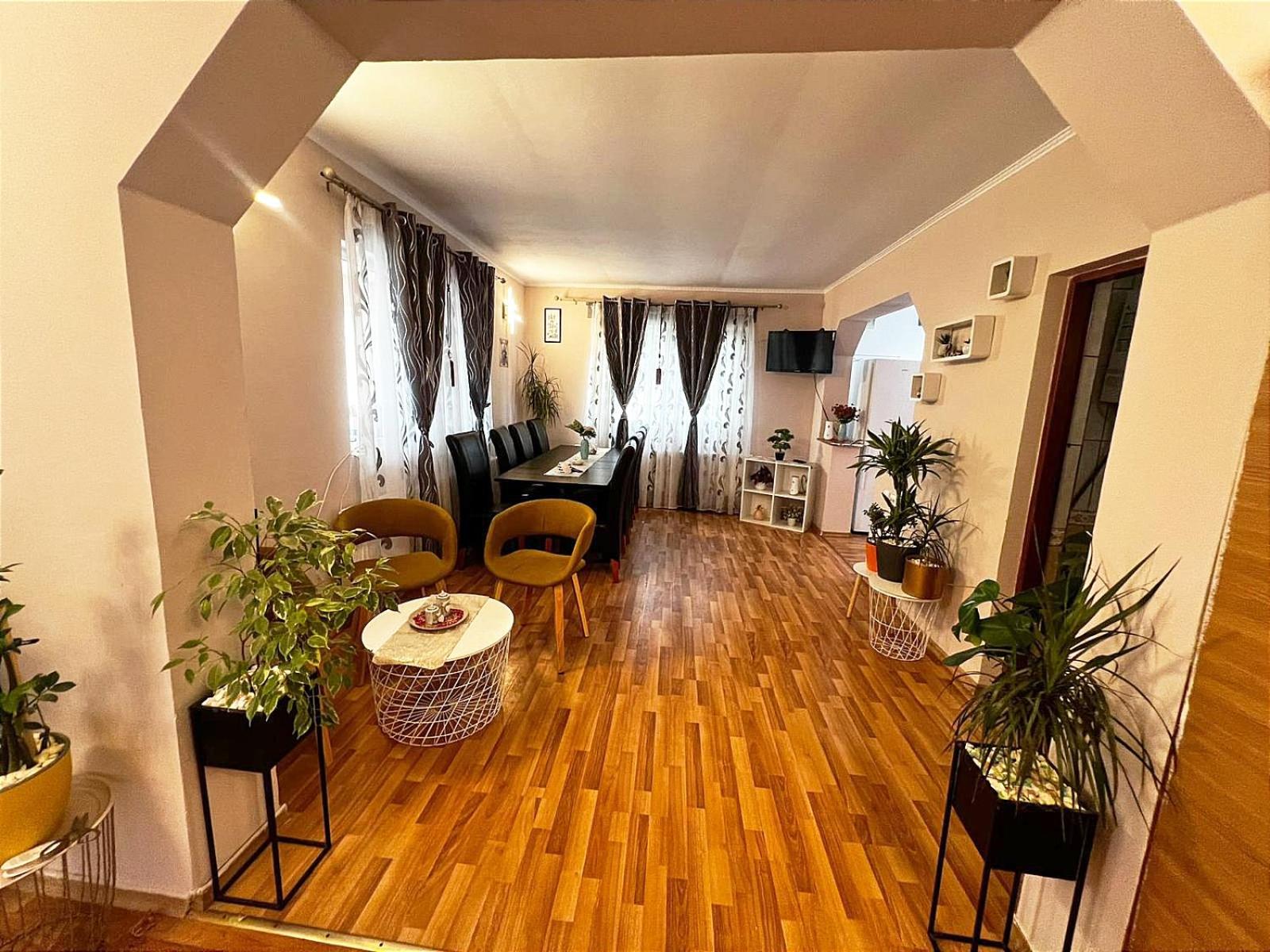 Casa Naomi view 3
