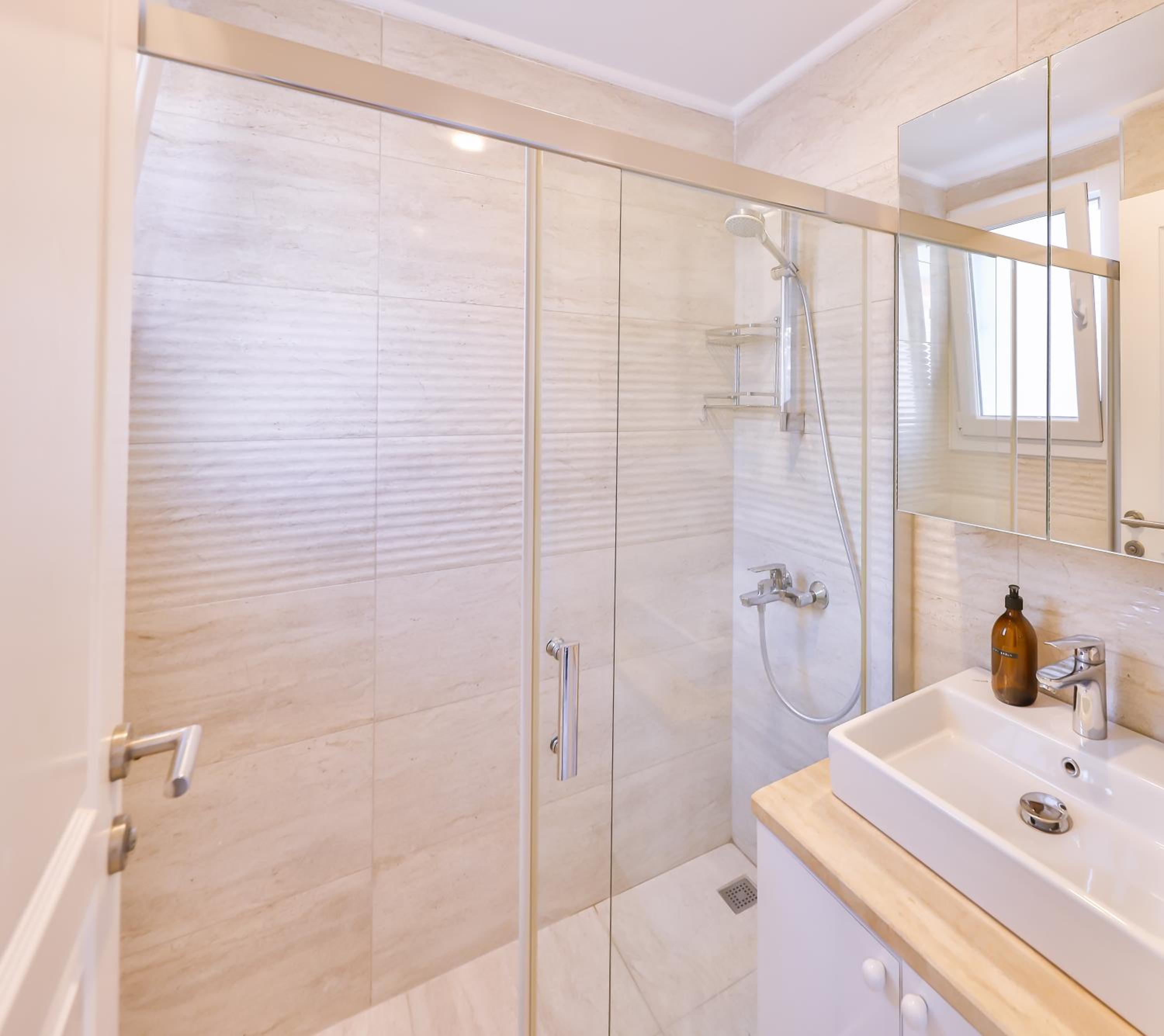 Begonya Suites - Image 101