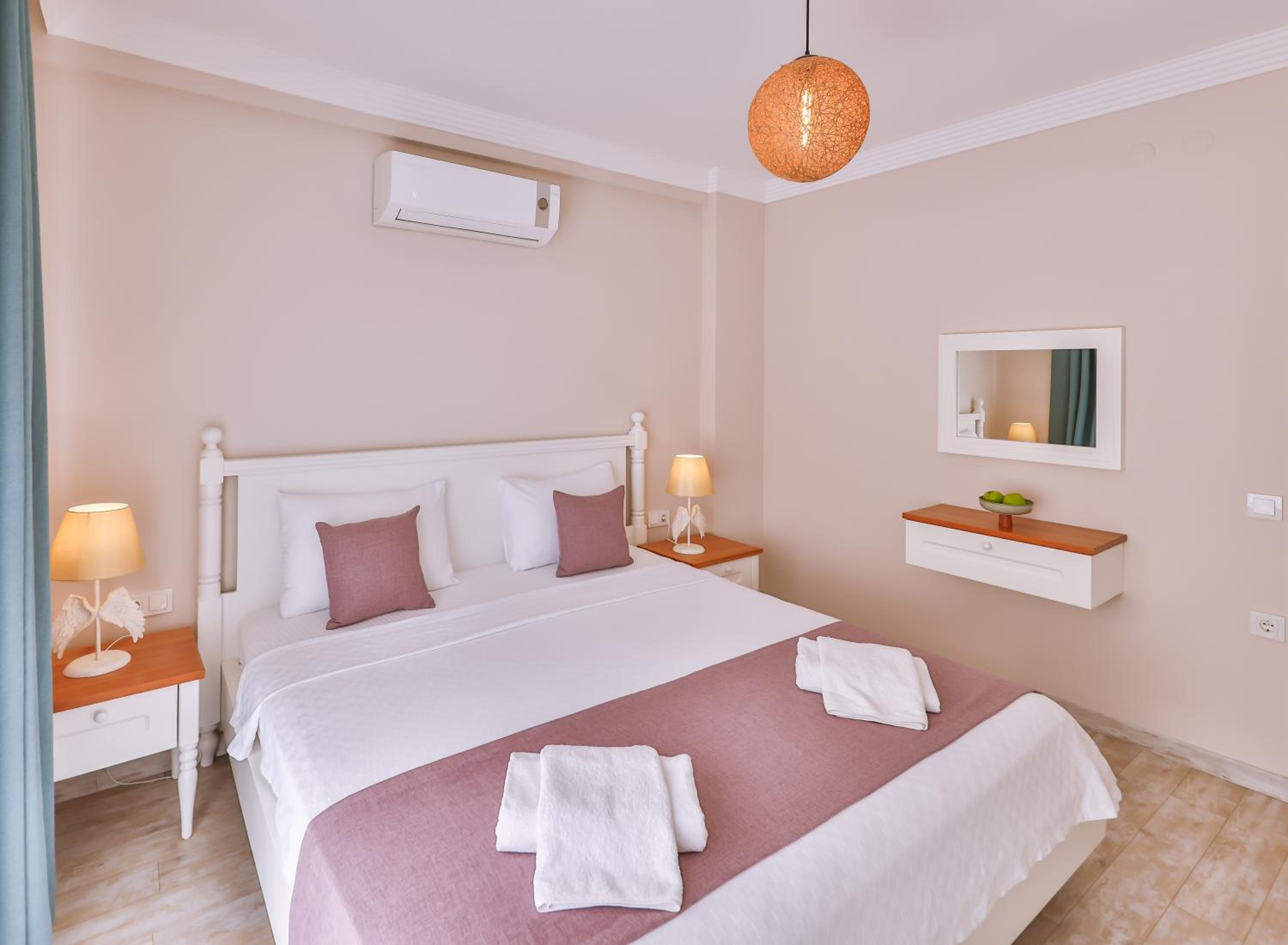 Begonya Suites - Image 62