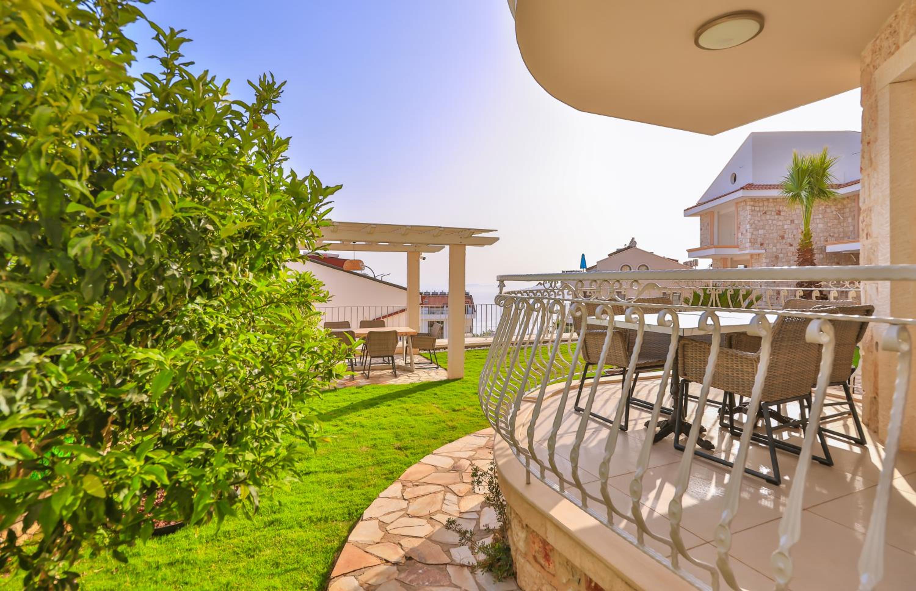 Begonya Suites - Image 23