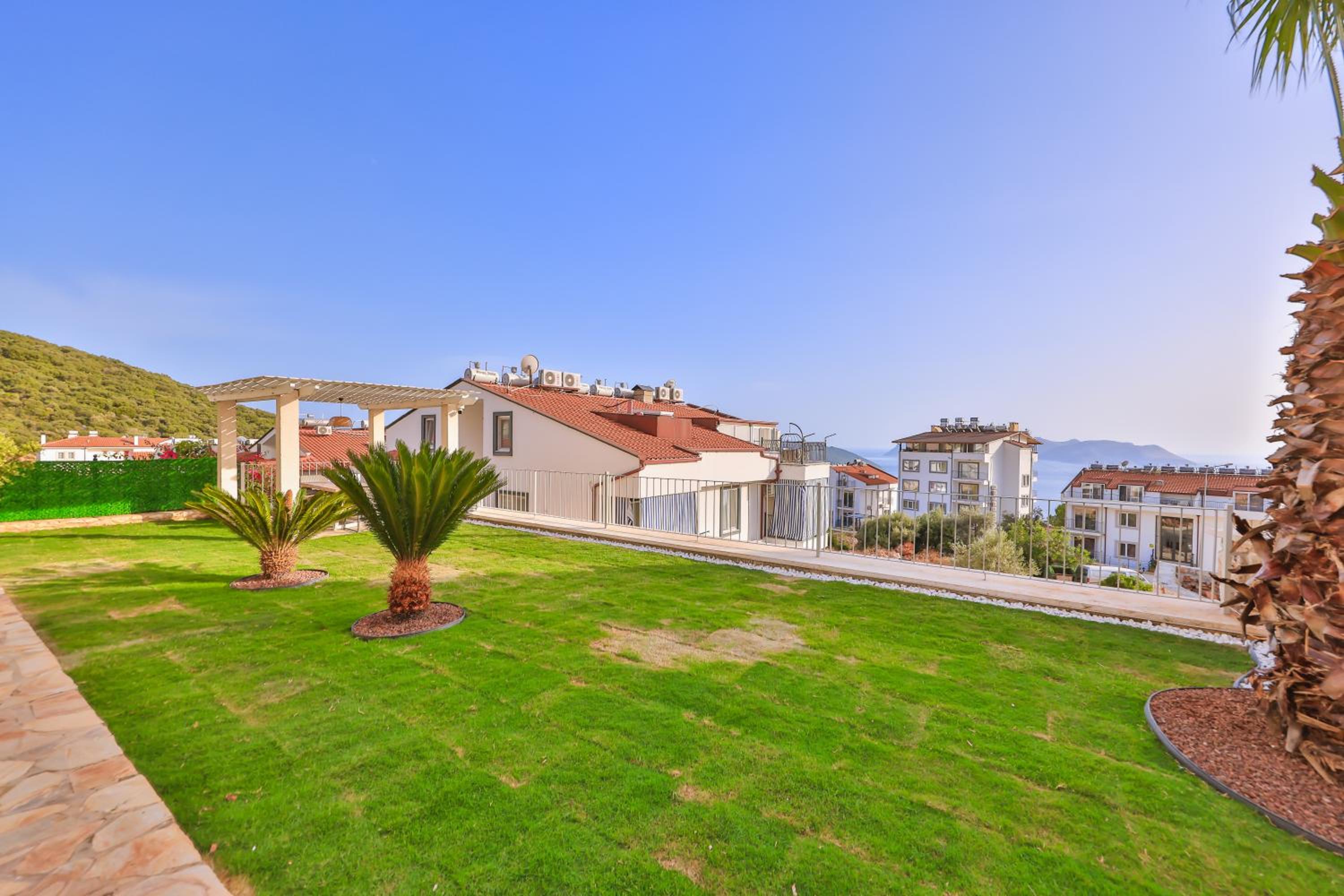 Begonya Suites - Image 99