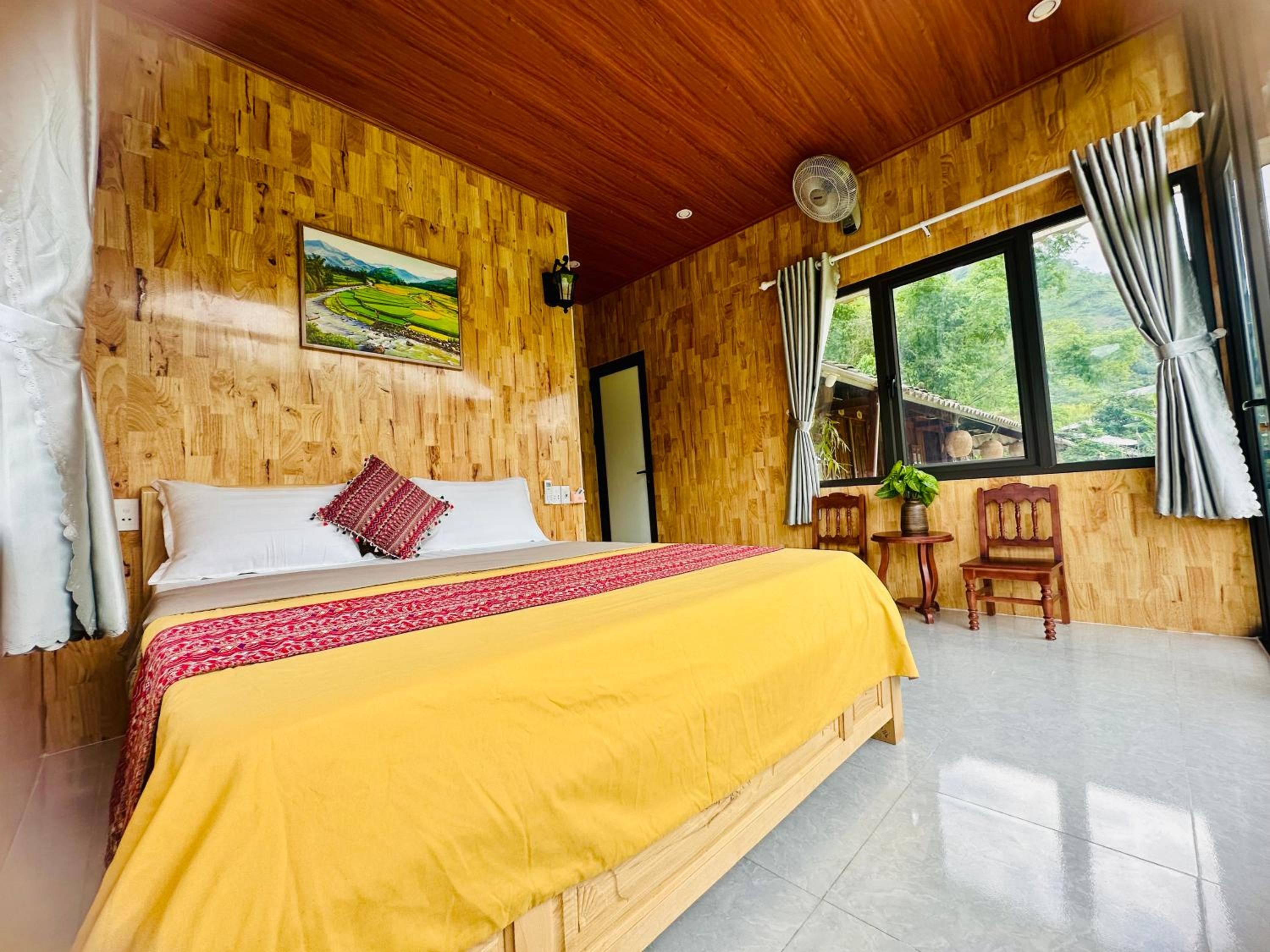 Du Gia Field View Homestay