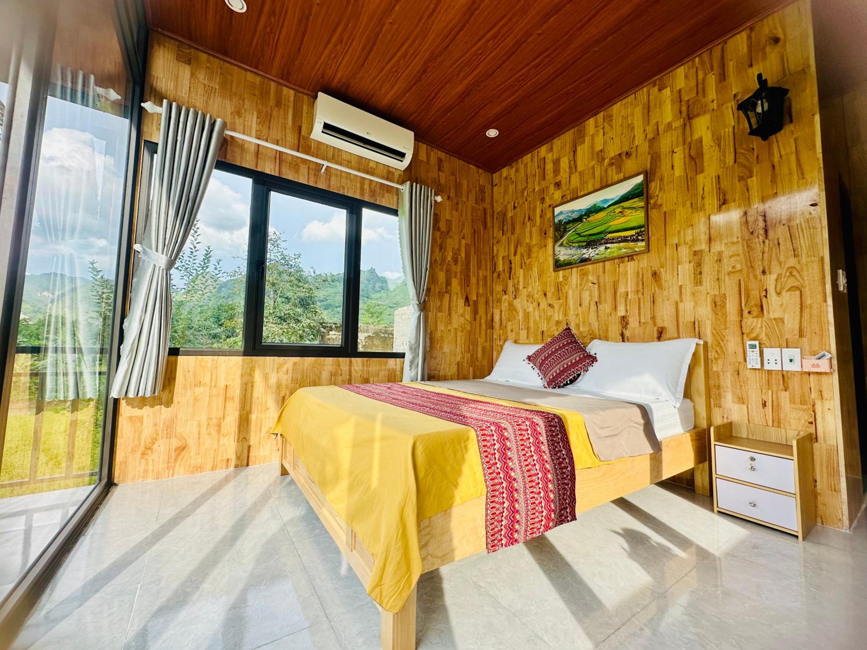 Du Gia Field View Homestay