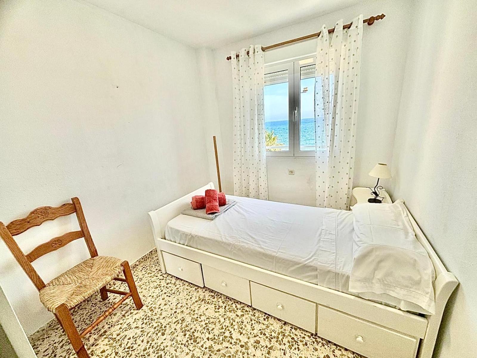 Apartamento en Rincón de la Victoria Primera linea de Playa