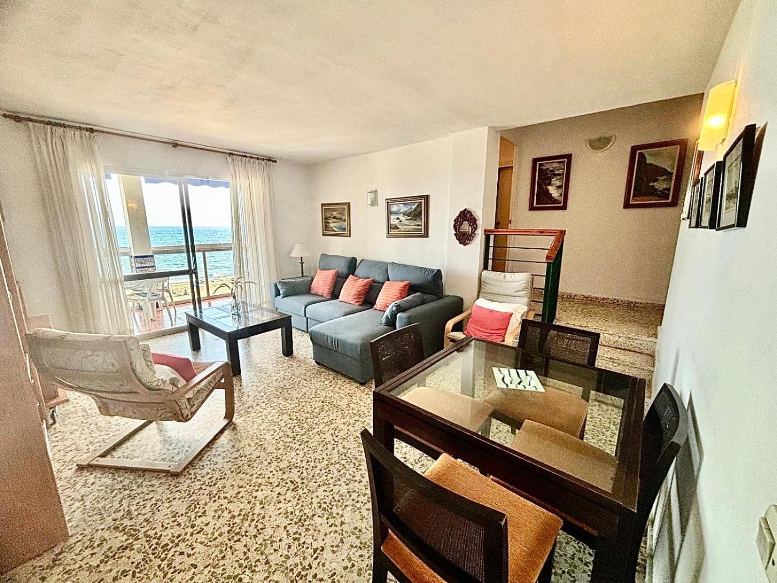 Apartamento en Rincón de la Victoria Primera linea de Playa