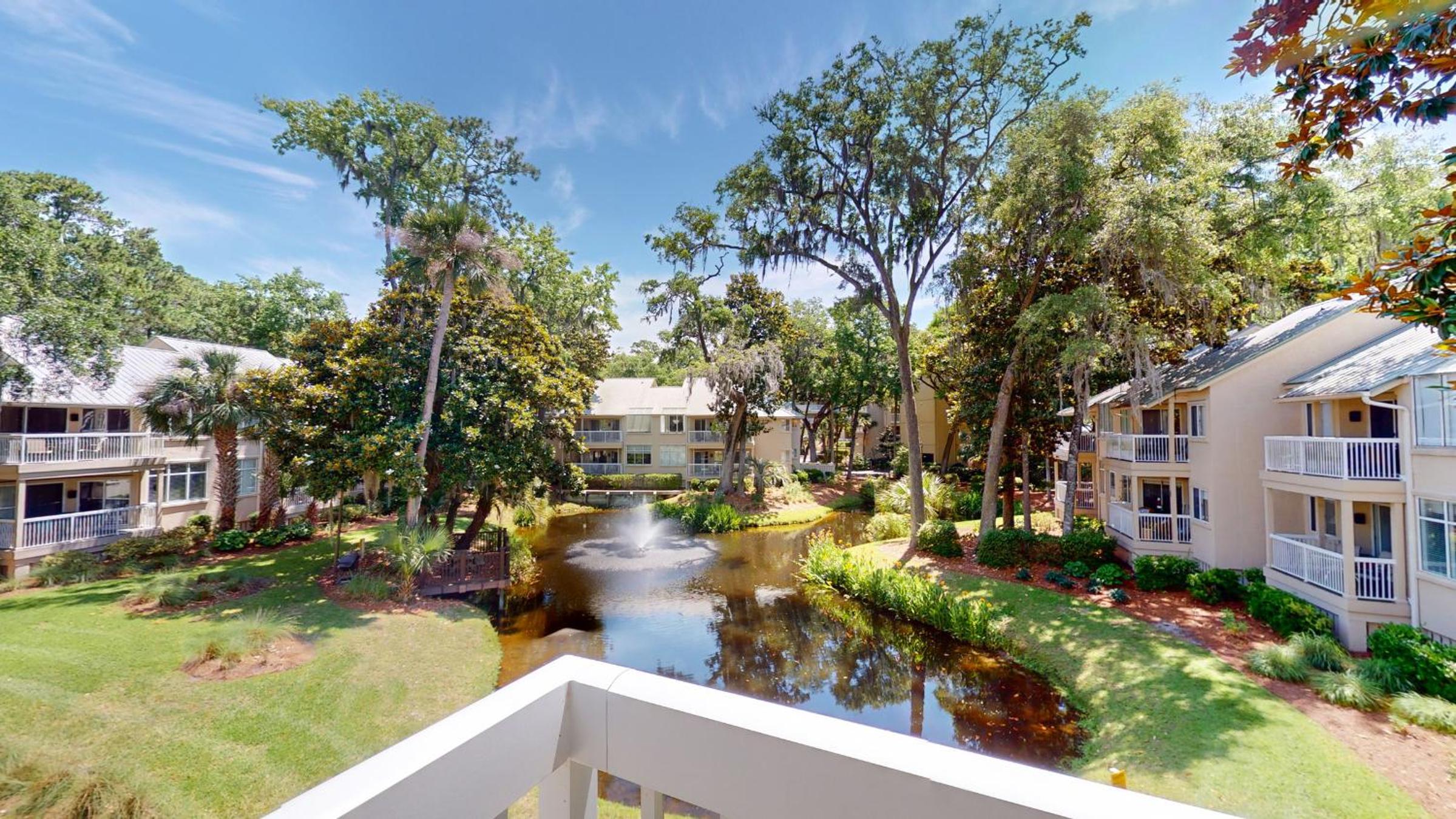 710 Barrington Park