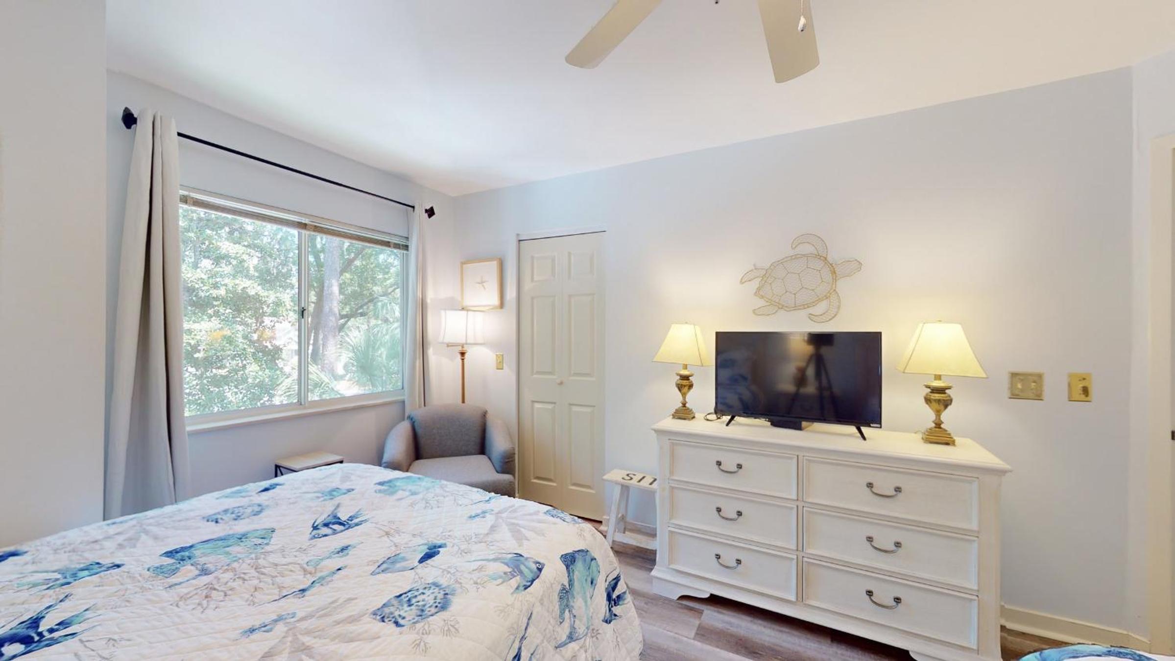 710 Barrington Park