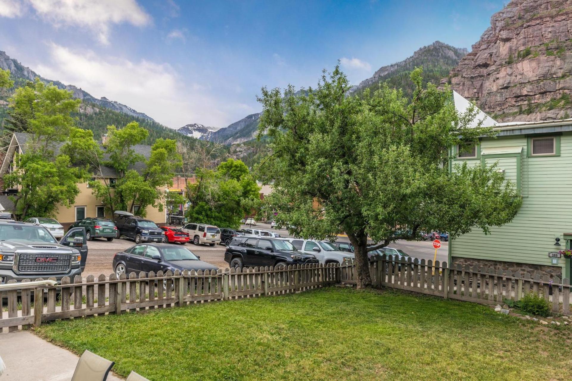 320 8th Avenue view 3