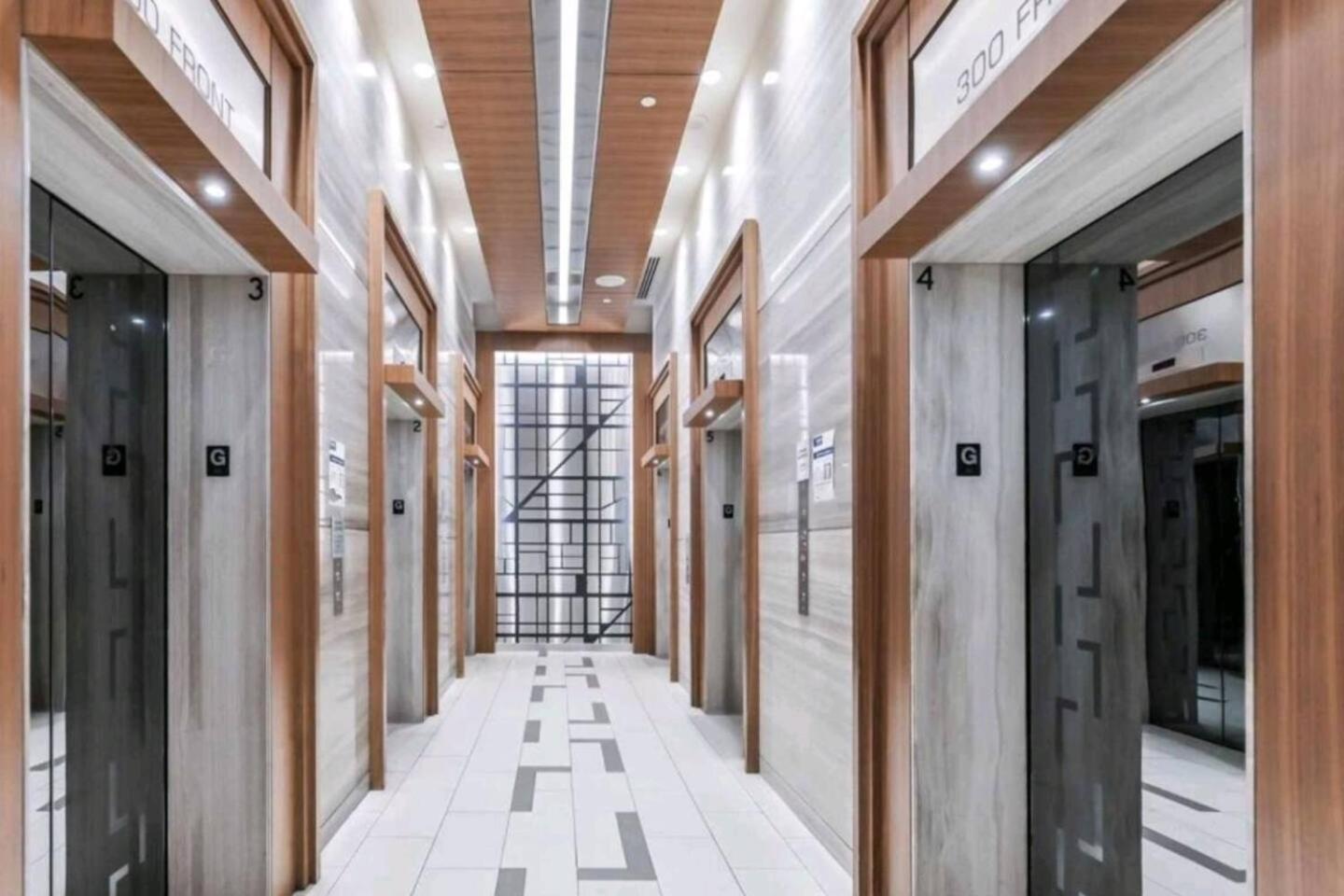 3BR Skyline Condo - By CN Tower & MTCC & Free Parking