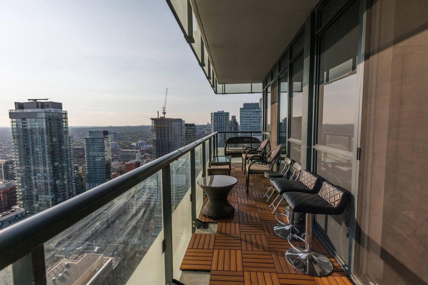 3BR Skyline Condo - By CN Tower & MTCC & Free Parking