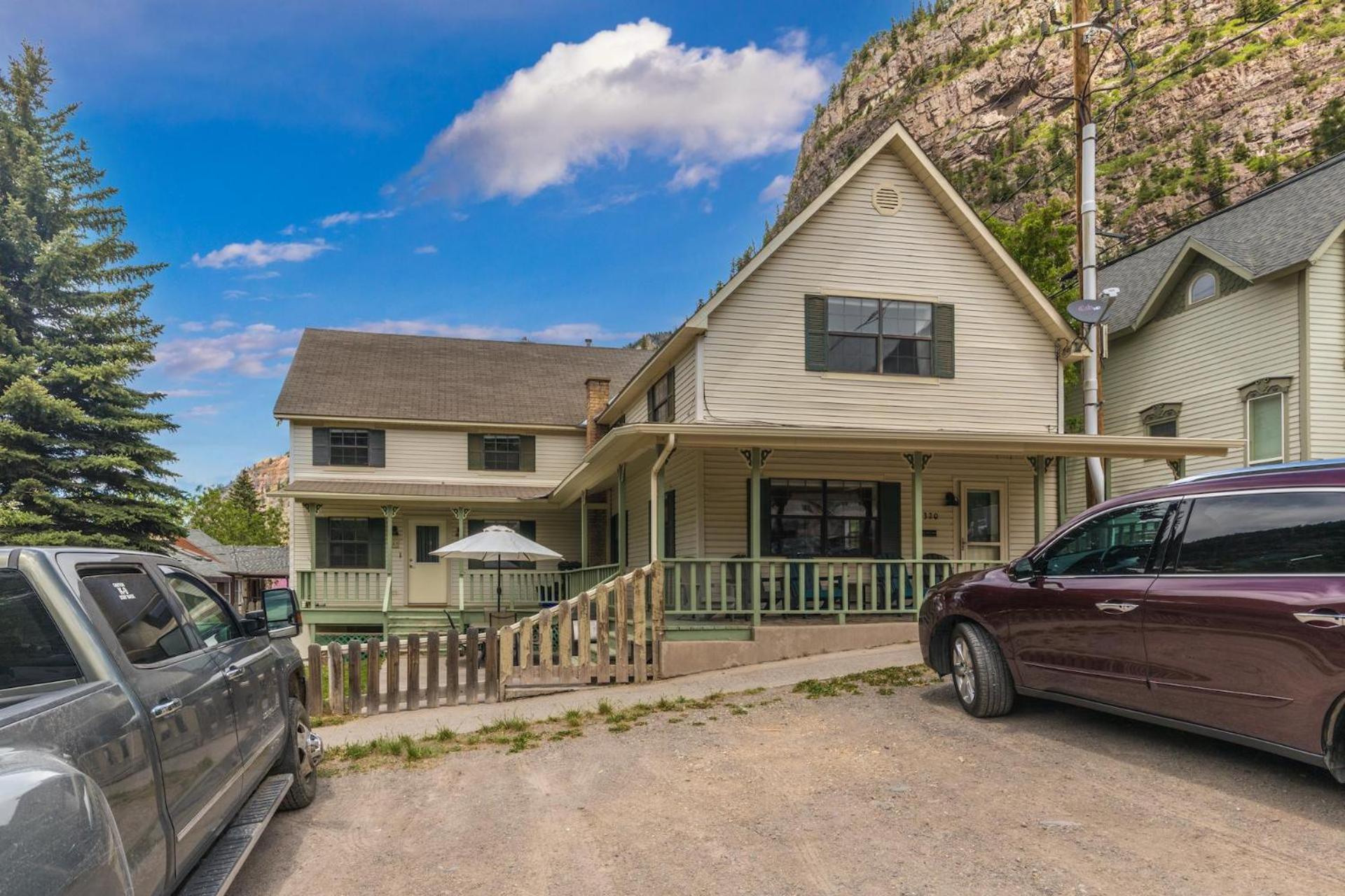 320 8th Avenue view 2