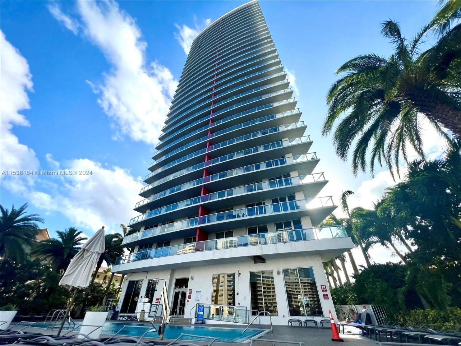 Modern Beachwalk Apartment view 3