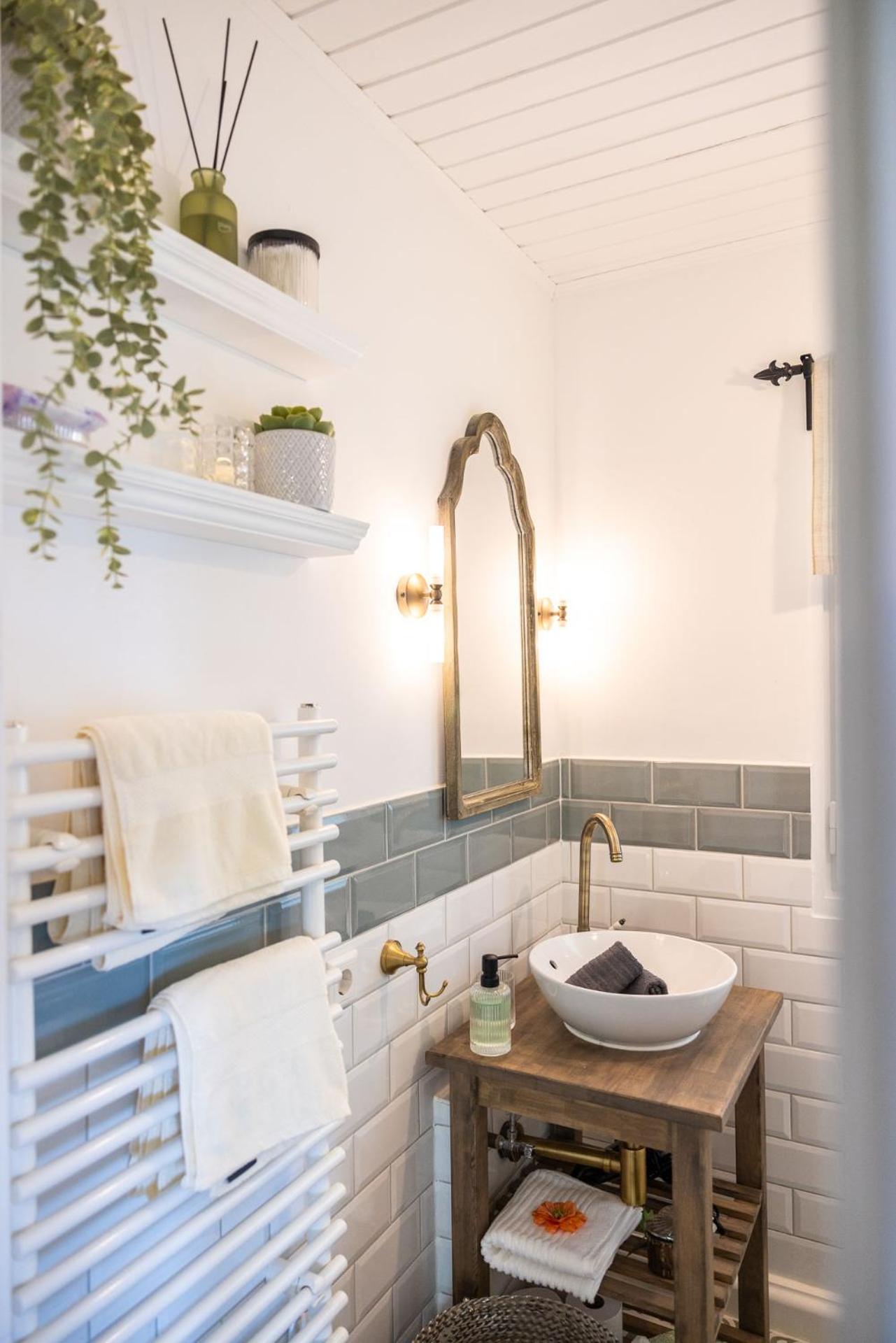 Romantisches Cottage mit Sauna, Terrasse & Natur