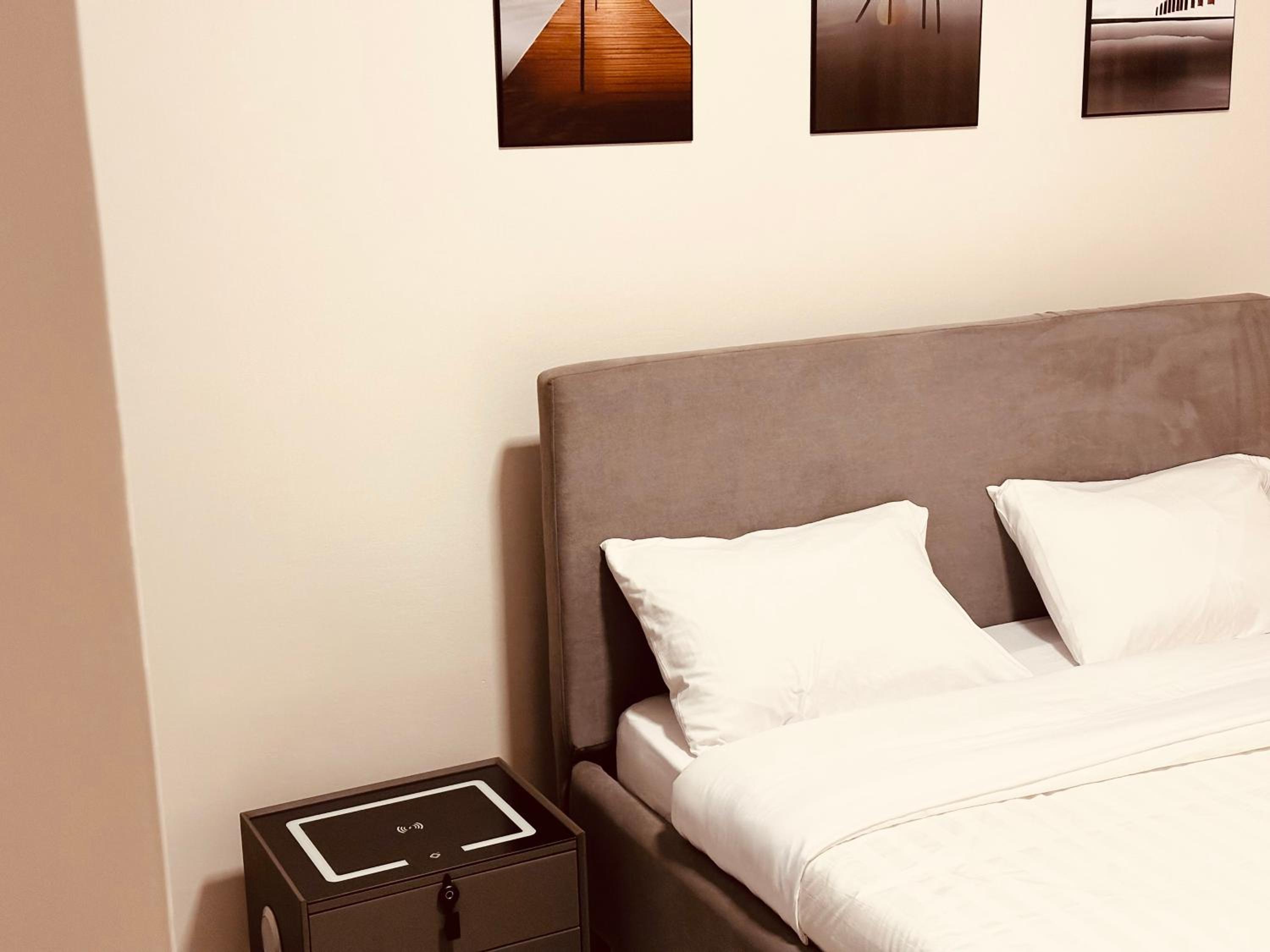 LivLuxe Furnished Apartments