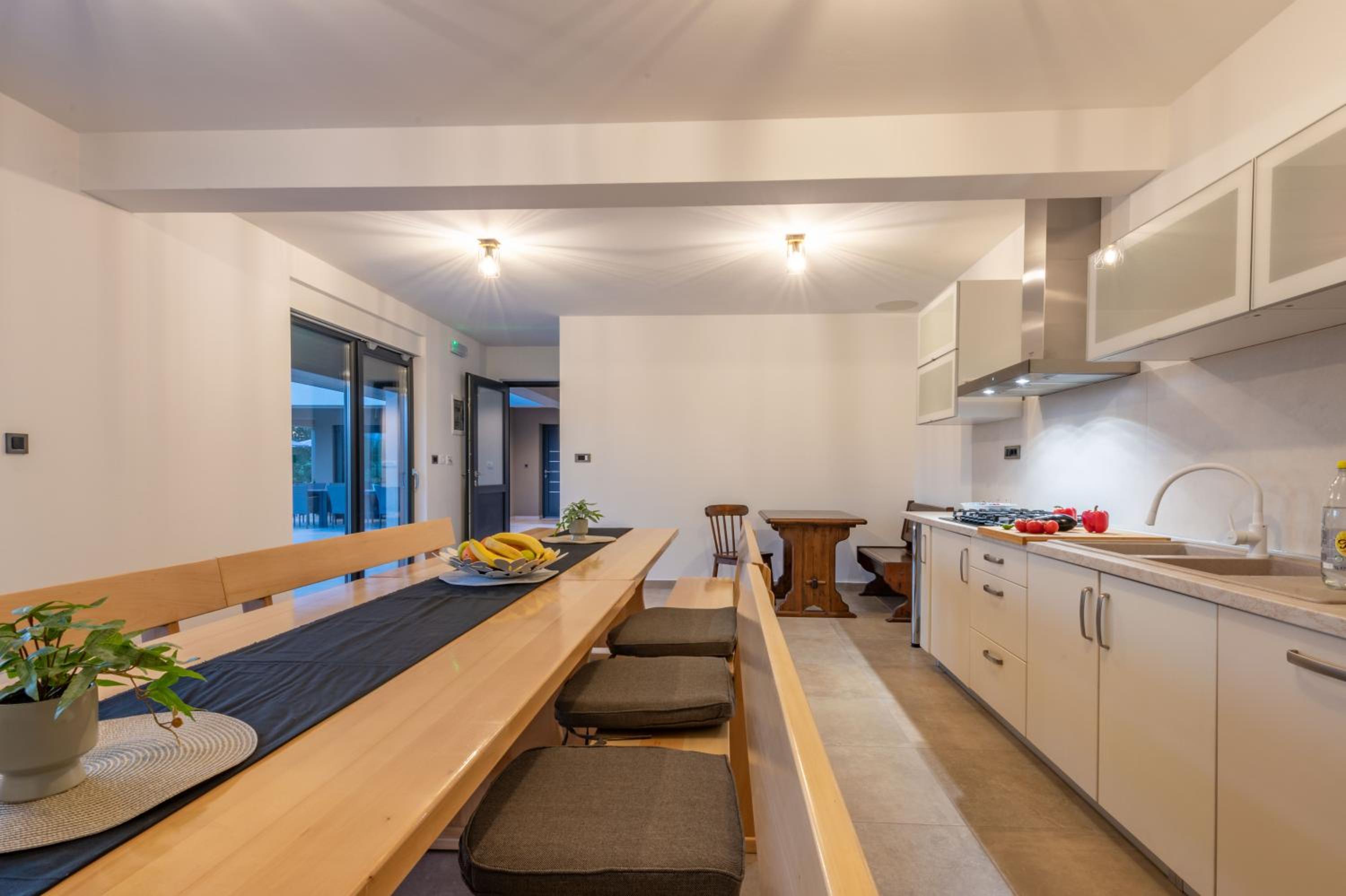 Villa Silente, modern and luxurious villa hugged by nature
