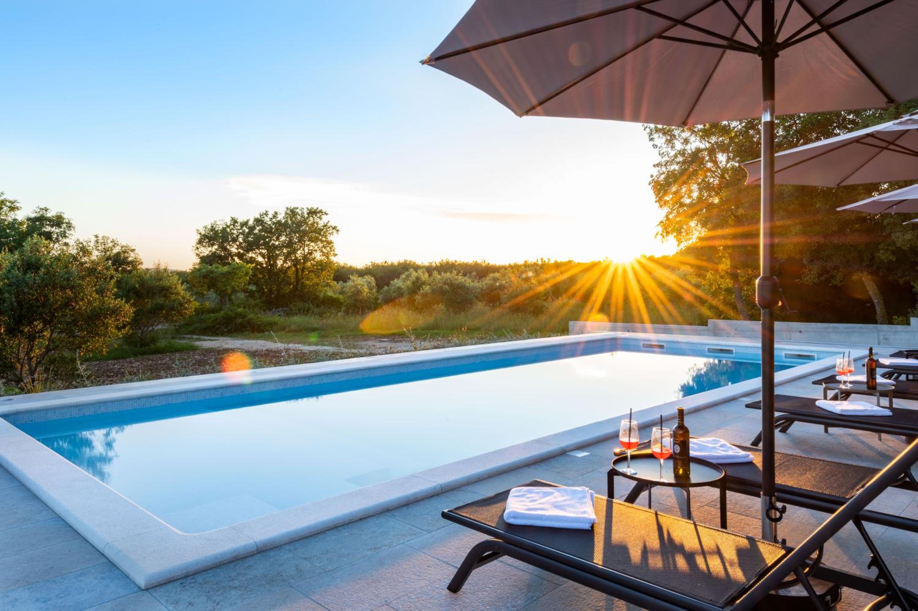 Villa Silente, modern and luxurious villa hugged by nature