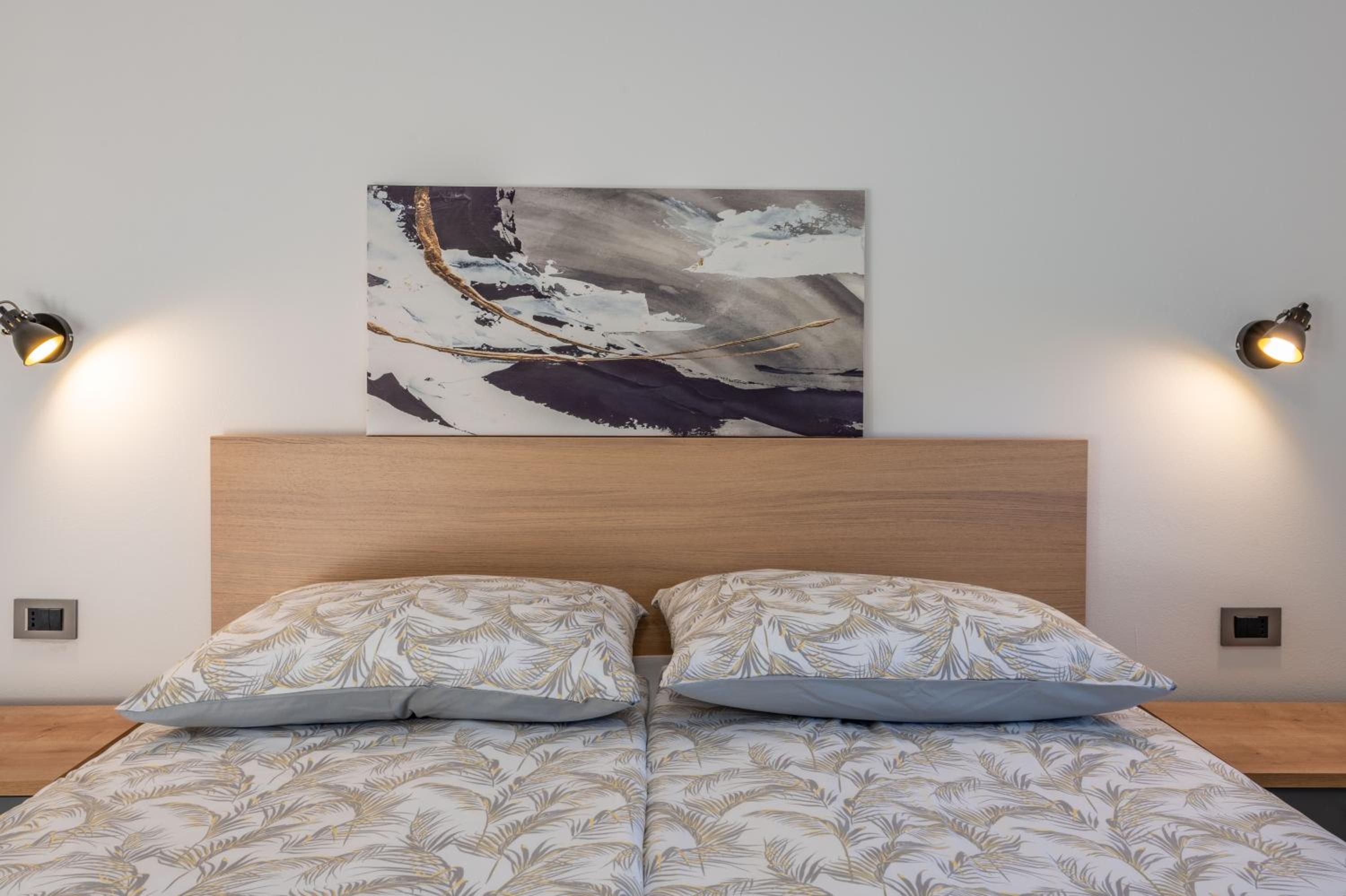 Villa Silente, modern and luxurious villa hugged by nature