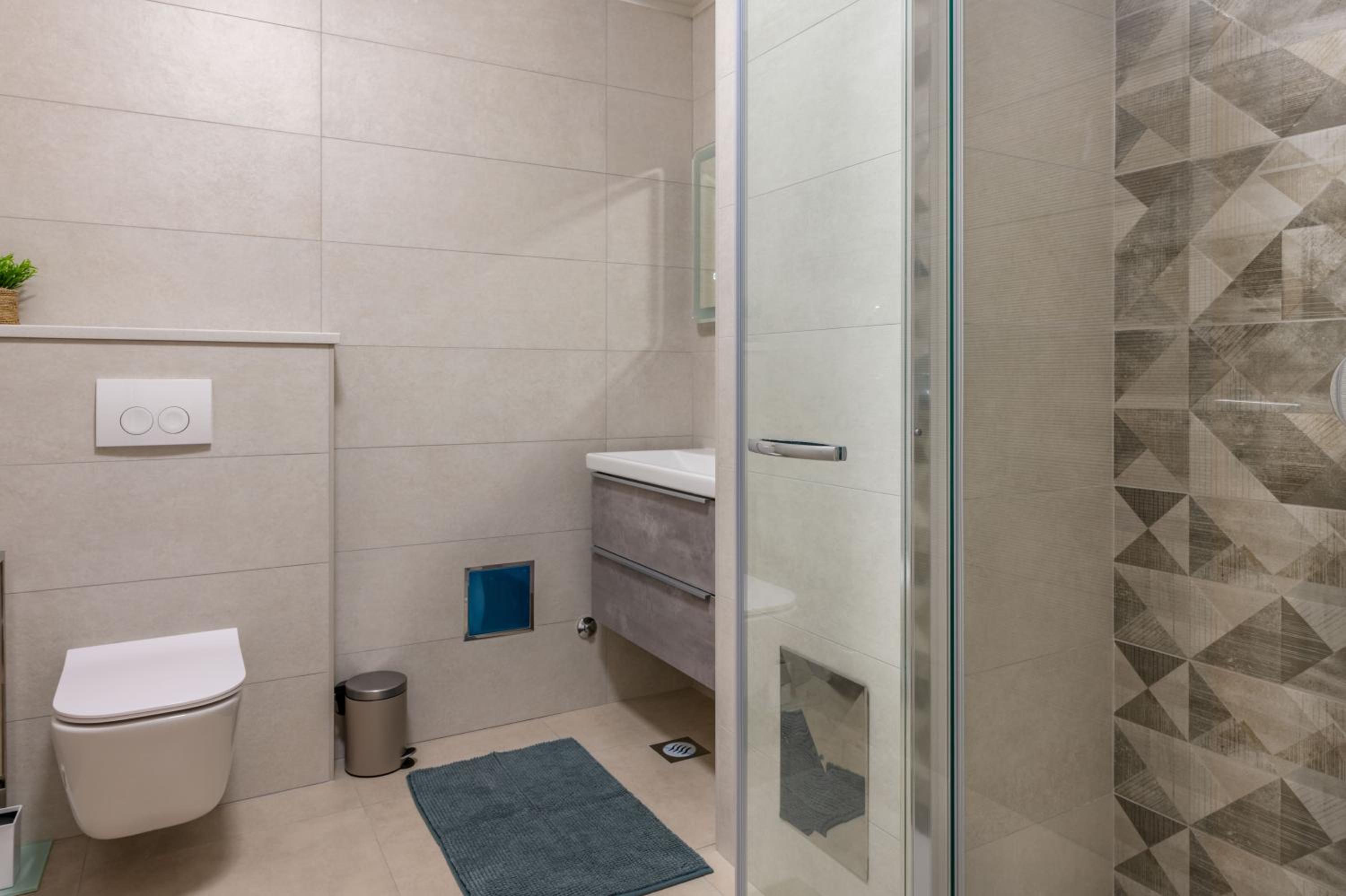 Villa Silente, modern and luxurious villa hugged by nature