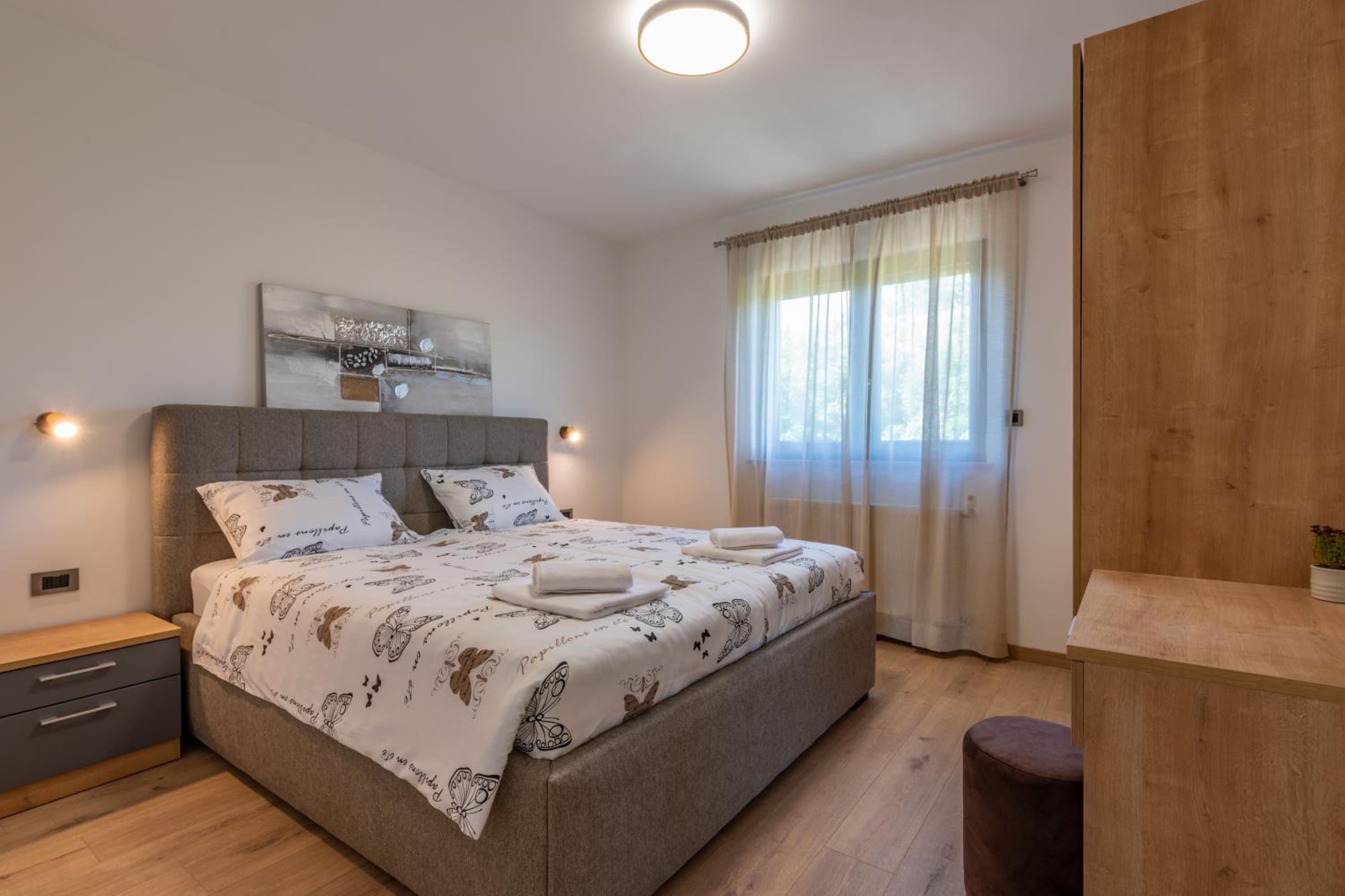 Villa Silente, modern and luxurious villa hugged by nature