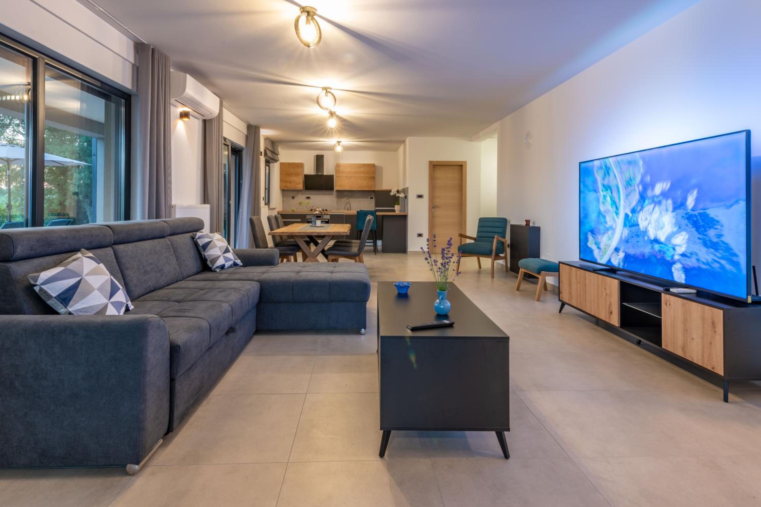 Villa Silente, modern and luxurious villa hugged by nature