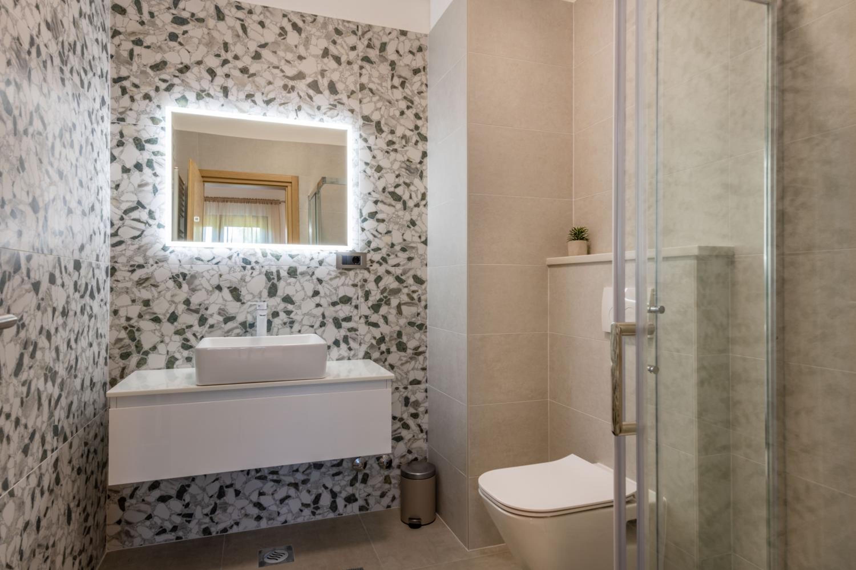 Villa Silente, modern and luxurious villa hugged by nature