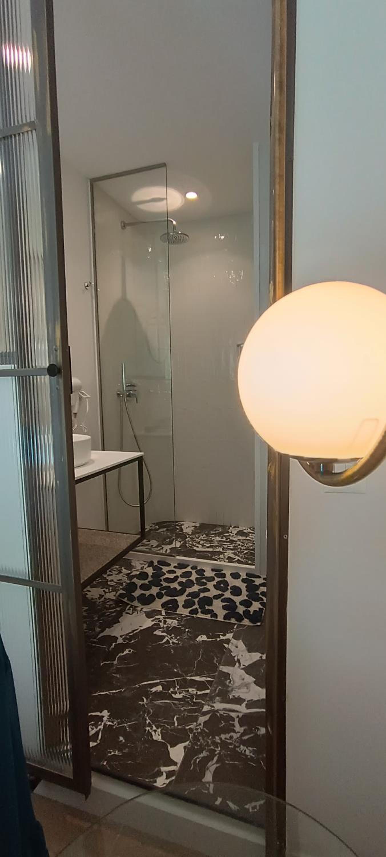 MUSES LUXURY SUITES