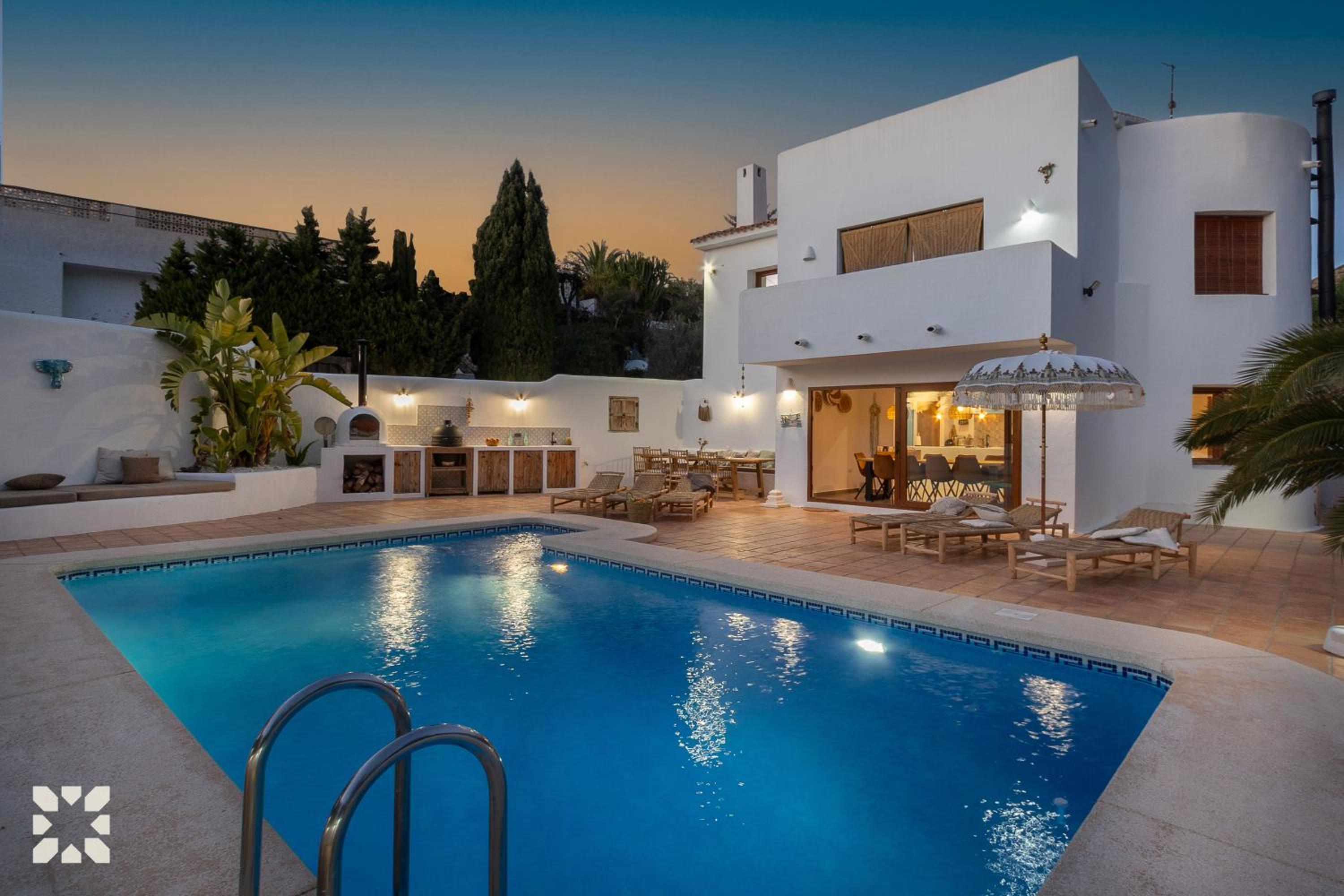 Villa Yoz by Abahana Villas
