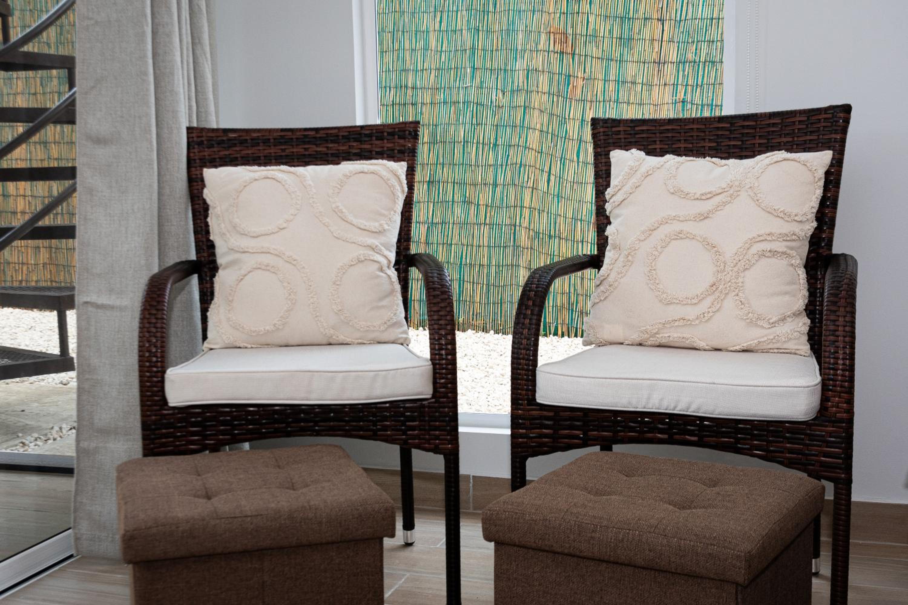 Romantic Beach Getaway Studio 1st Floor