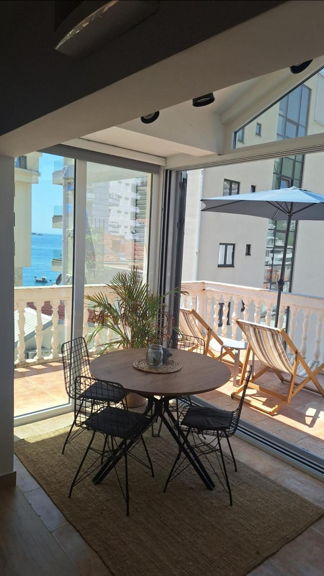 Aloft Apartment