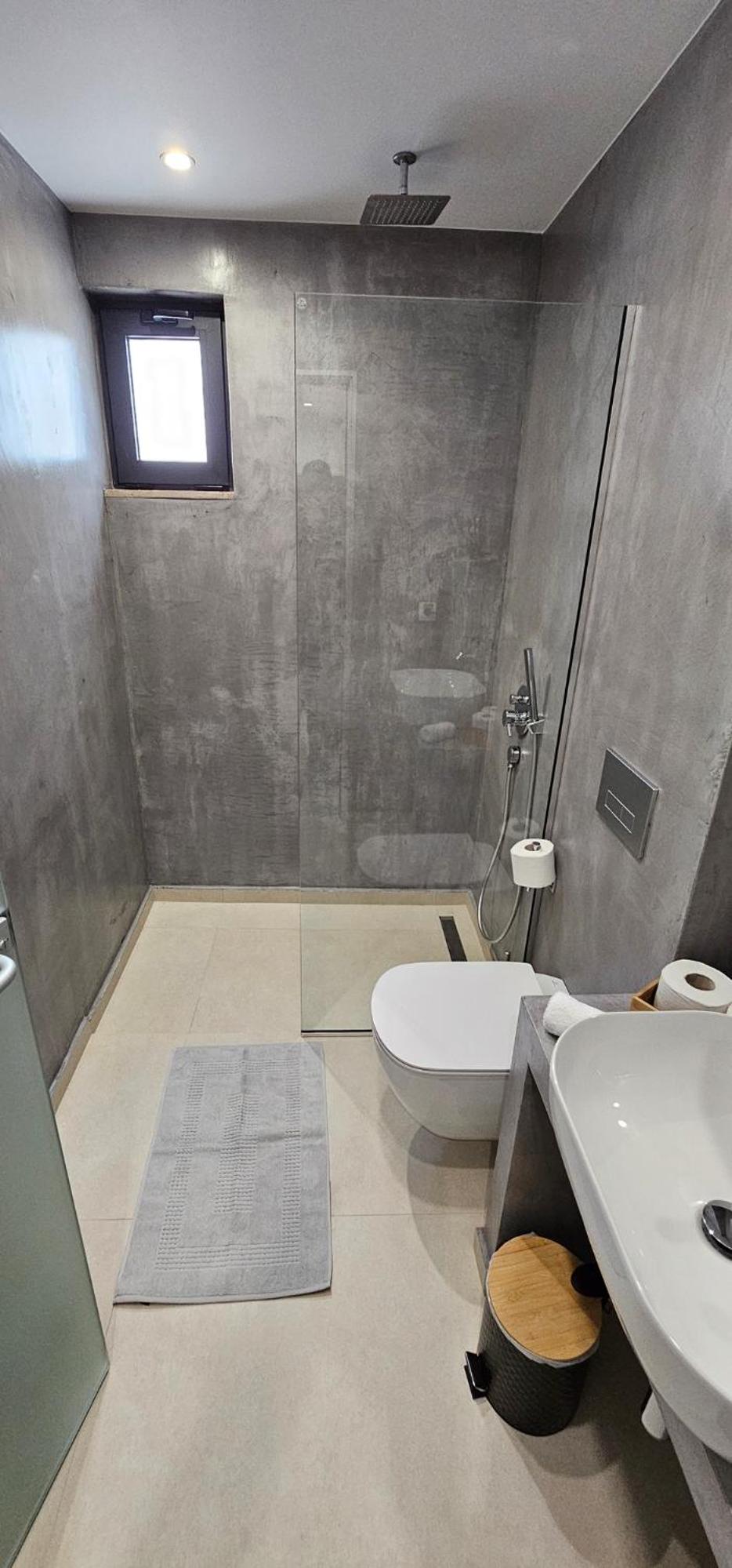 DG Luxury Apartments