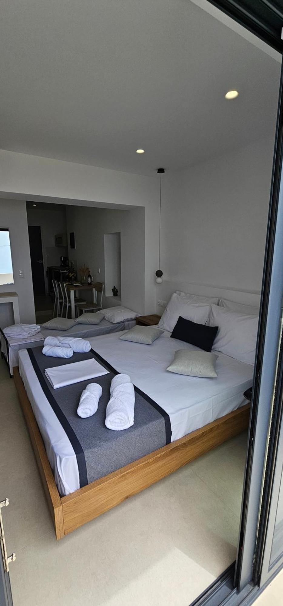 DG Luxury Apartments