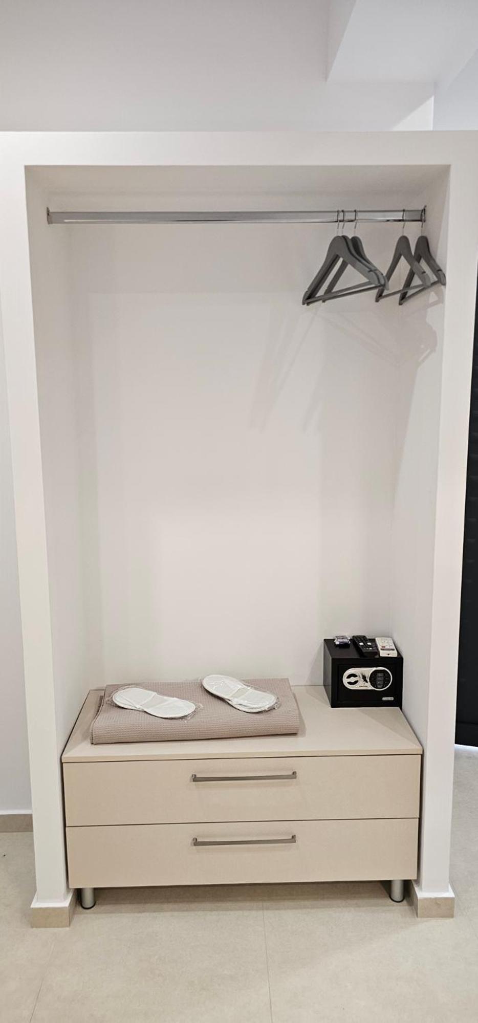 DG Luxury Apartments