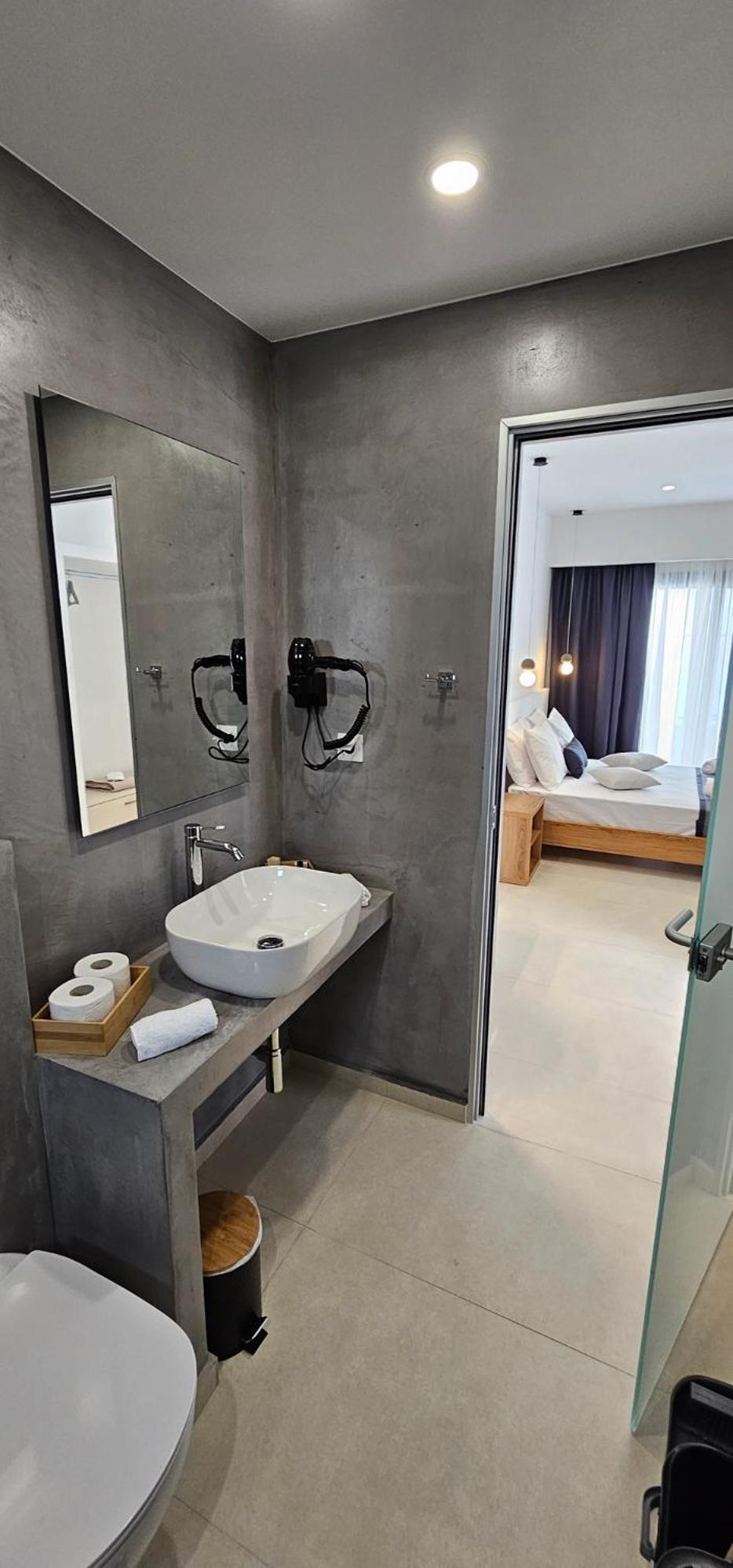 DG Luxury Apartments
