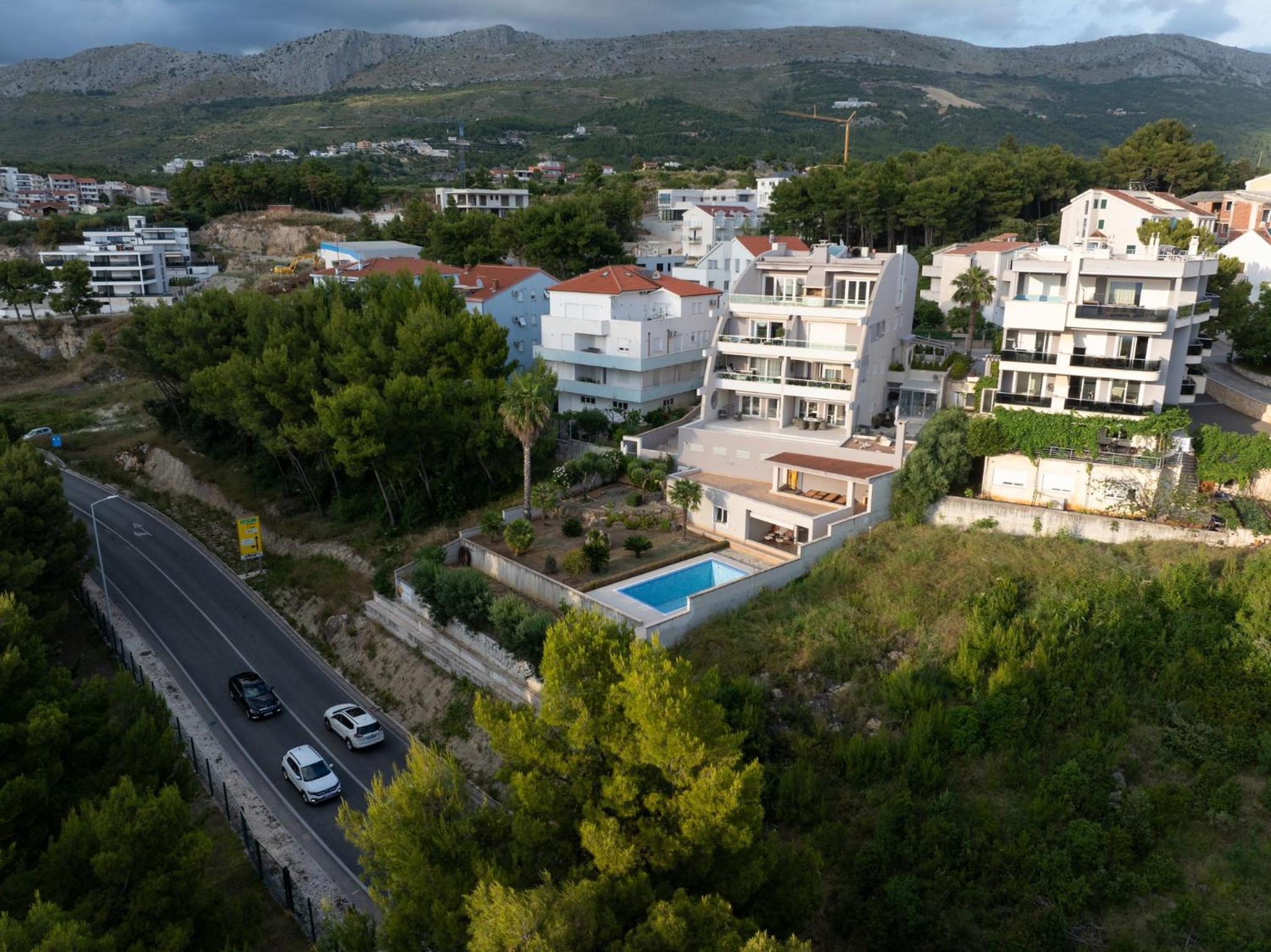 Nala Luxury Apartment