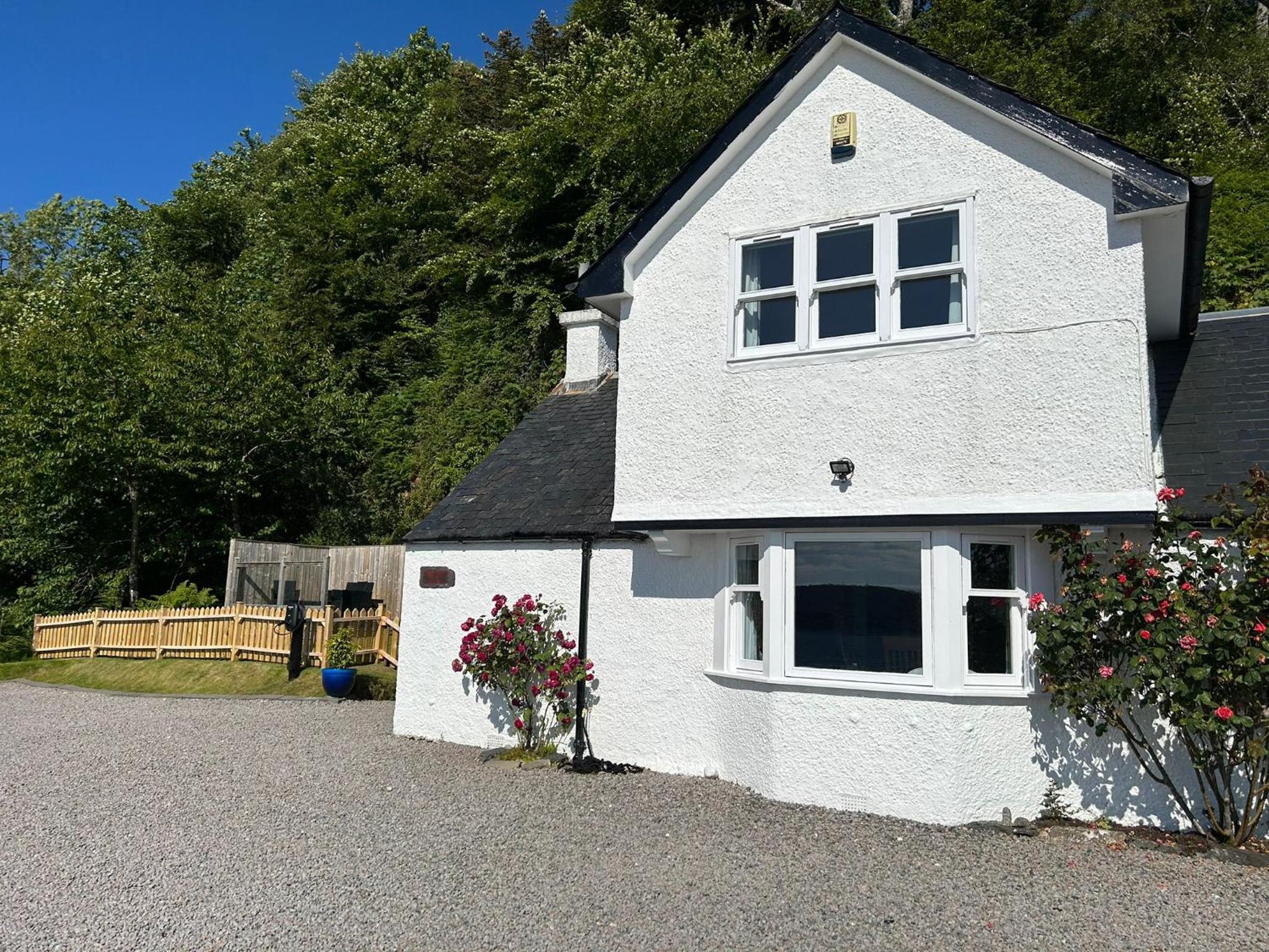 Hotel Craigneuk near Oban, stunning home with sea views - Image 1