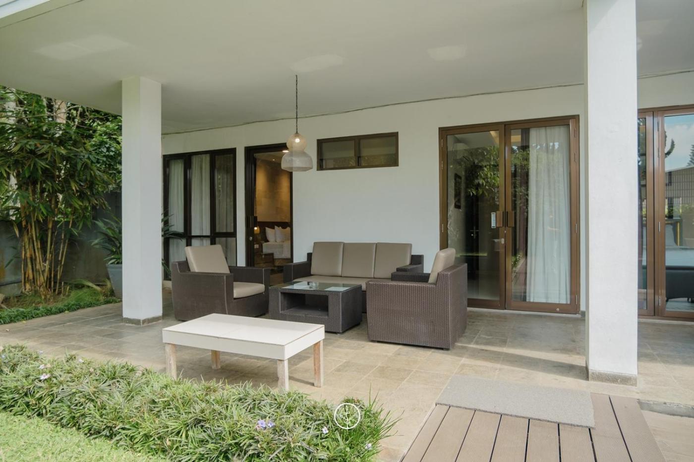 Breeze Blows City View Villa 4 Bedrooms and 1 Familly Bedroom With a Private Heated Swimming Pool and a Billiard Table
