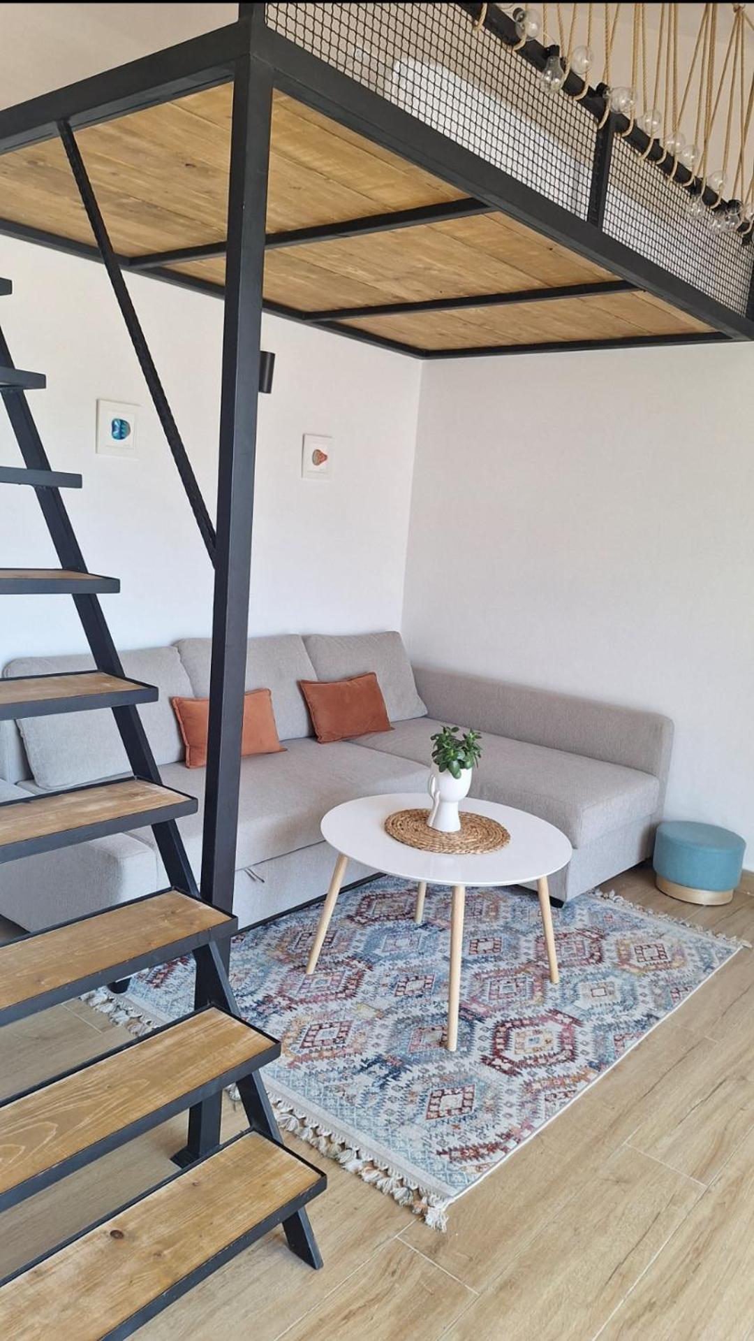 Aloft Apartment