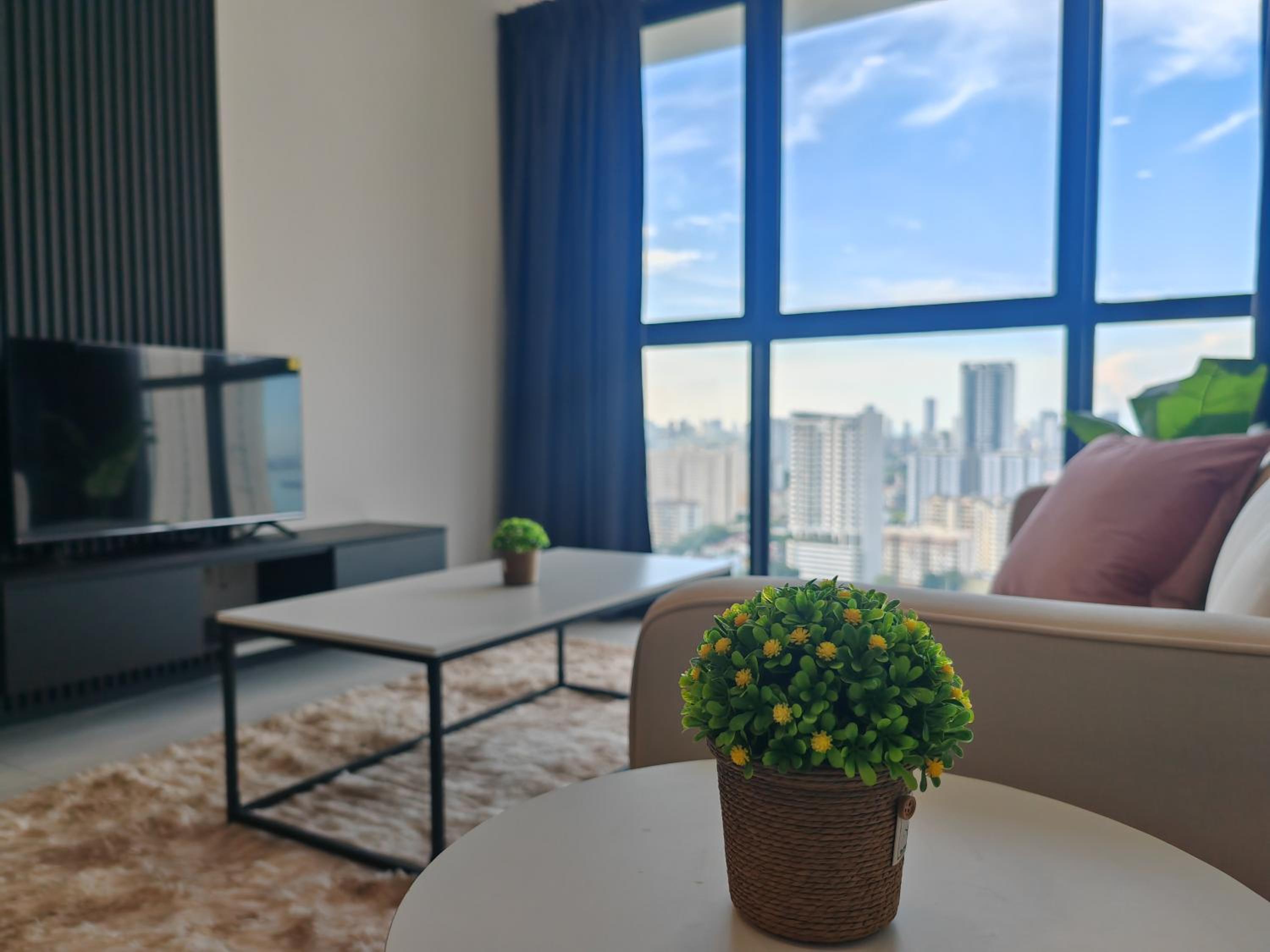 Modern Elegance - Urban Suites by Ocean Luxe photo 2
