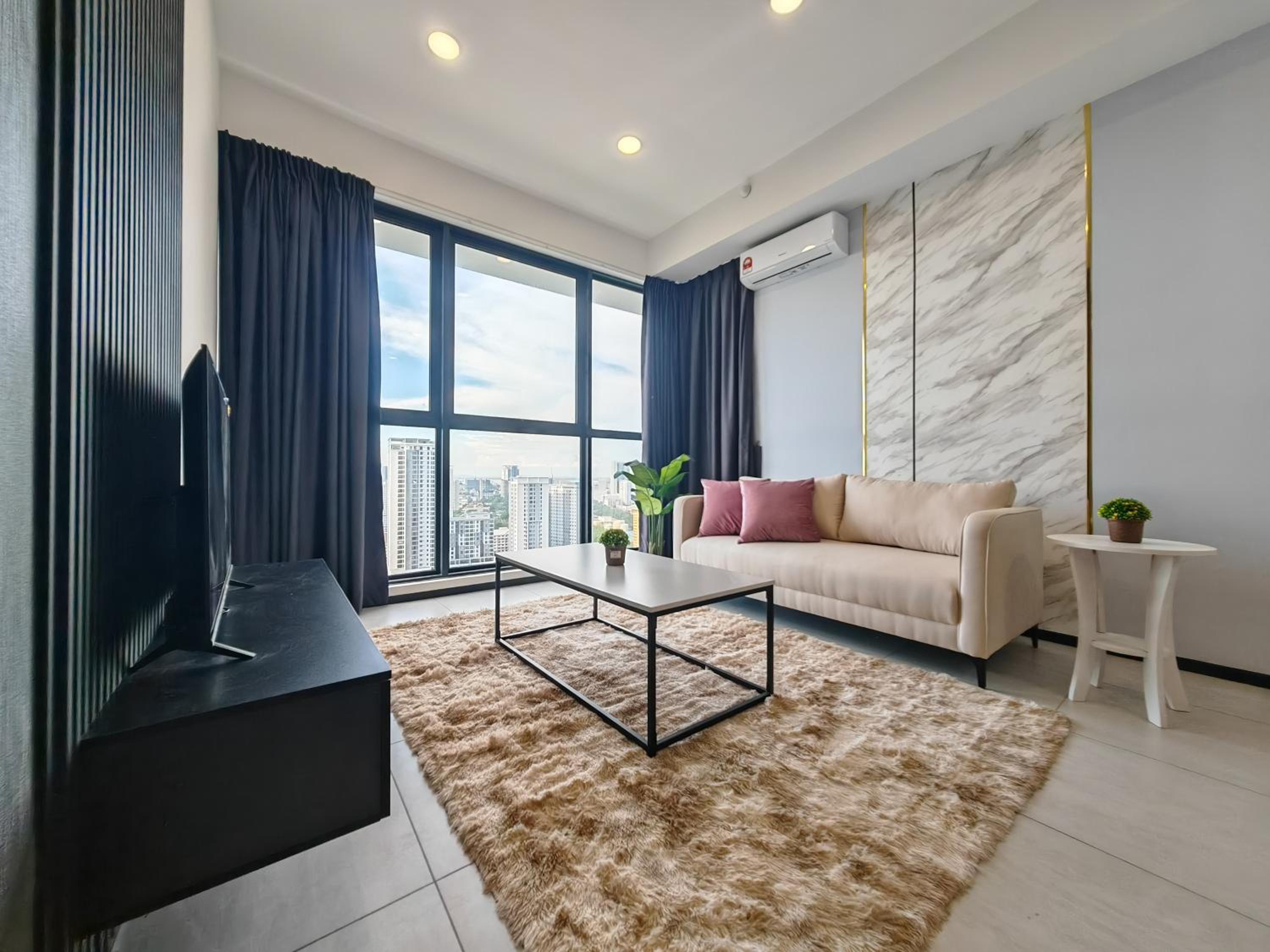 Modern Elegance - Urban Suites by Ocean Luxe photo 5
