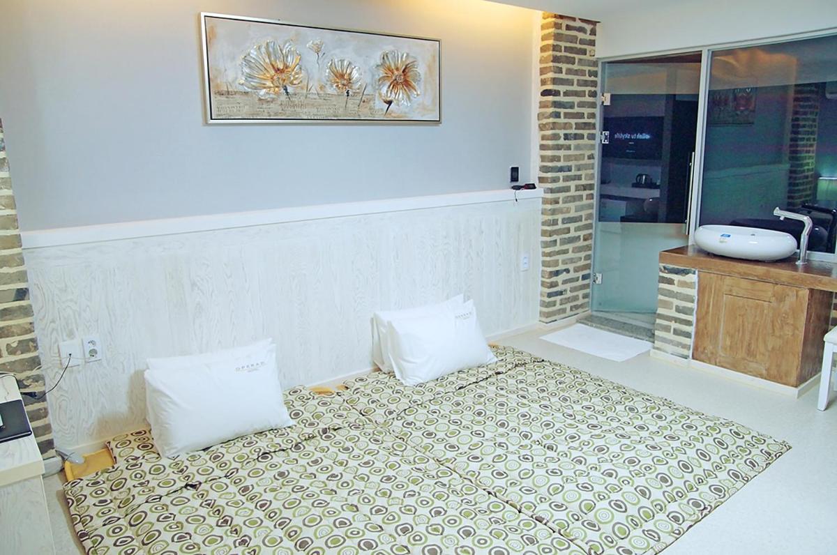 Opera 21 Hotel