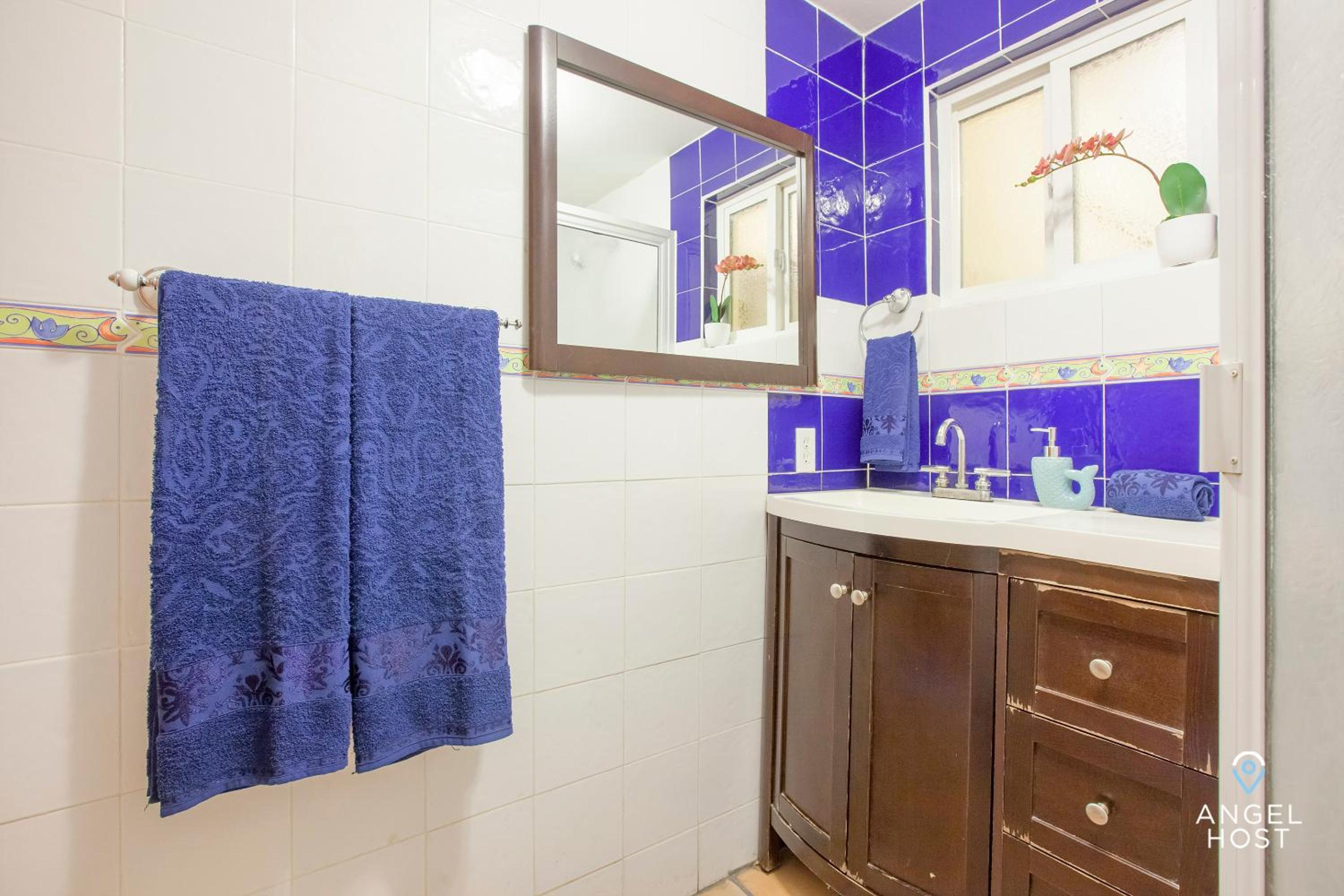 Cozy Stay 2 blocks from the beach and Malecón!