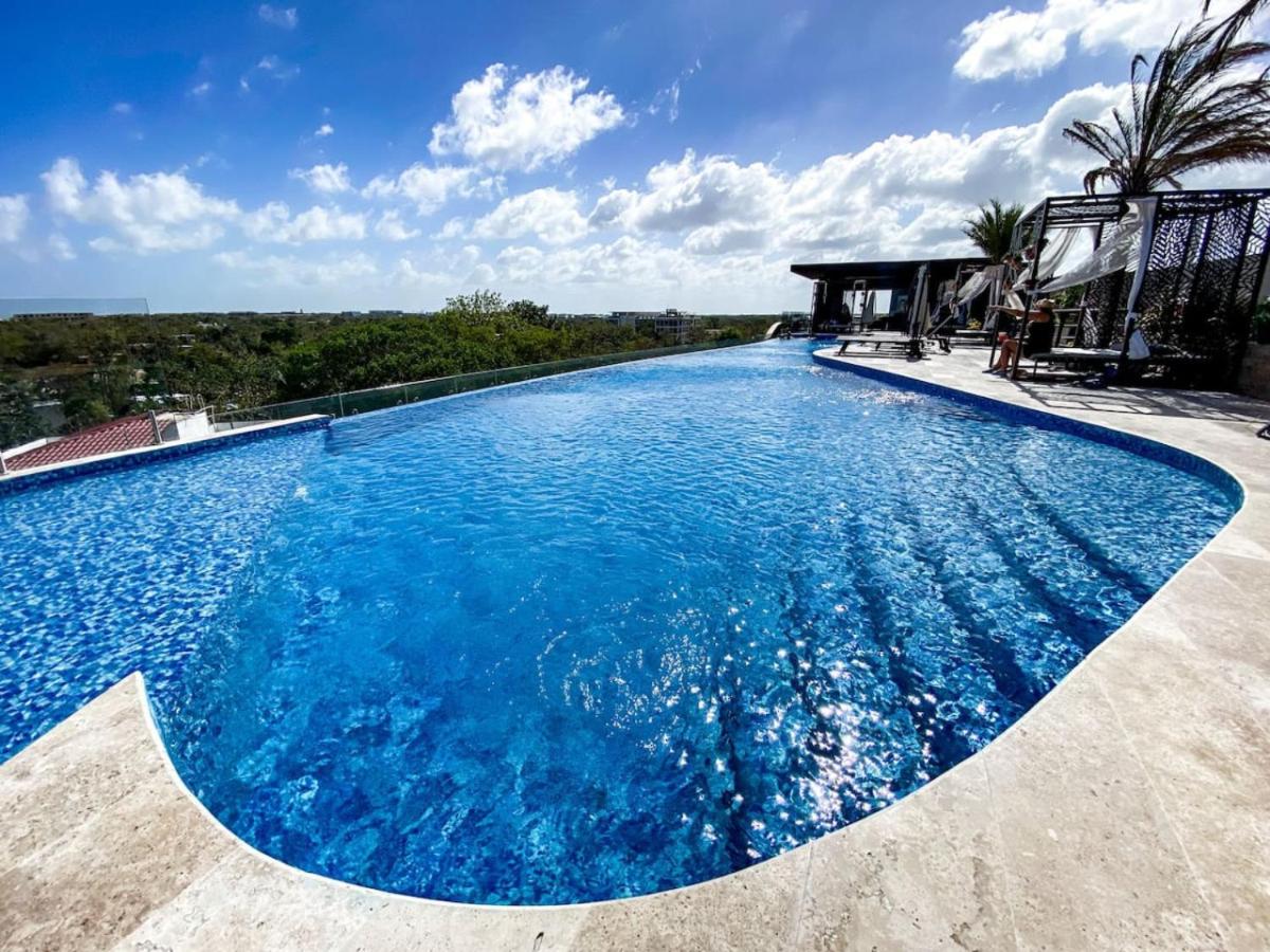 Downtown 2BR with Priv Roof and Pool. Top Amenities view 5
