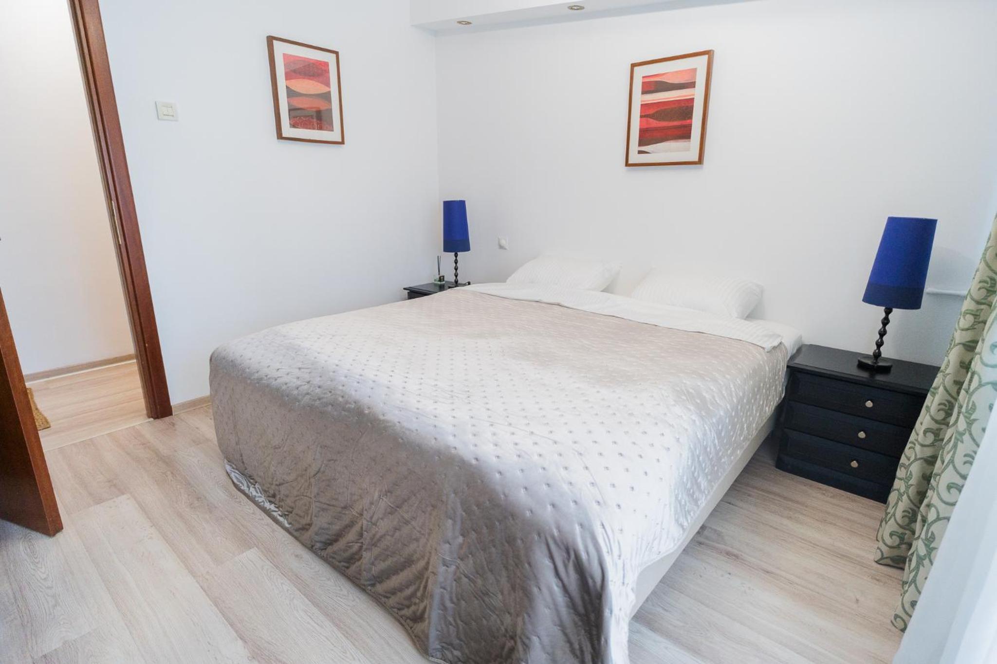 Spacious Stay Near City Center