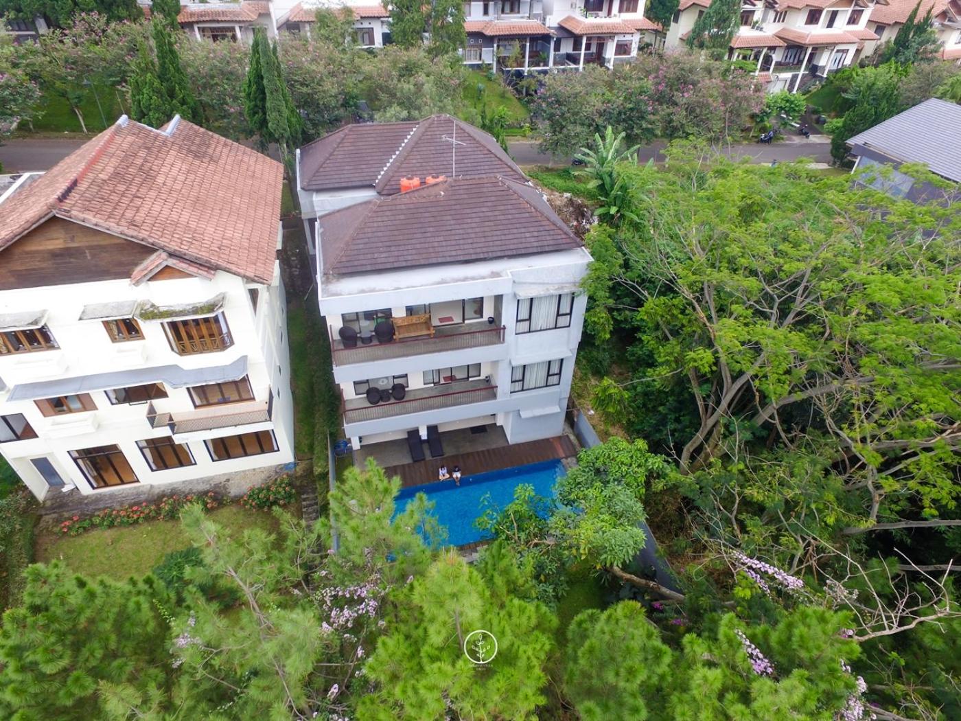 Hotel Pinus Villa 7 bedroom with a private pool - Image 1