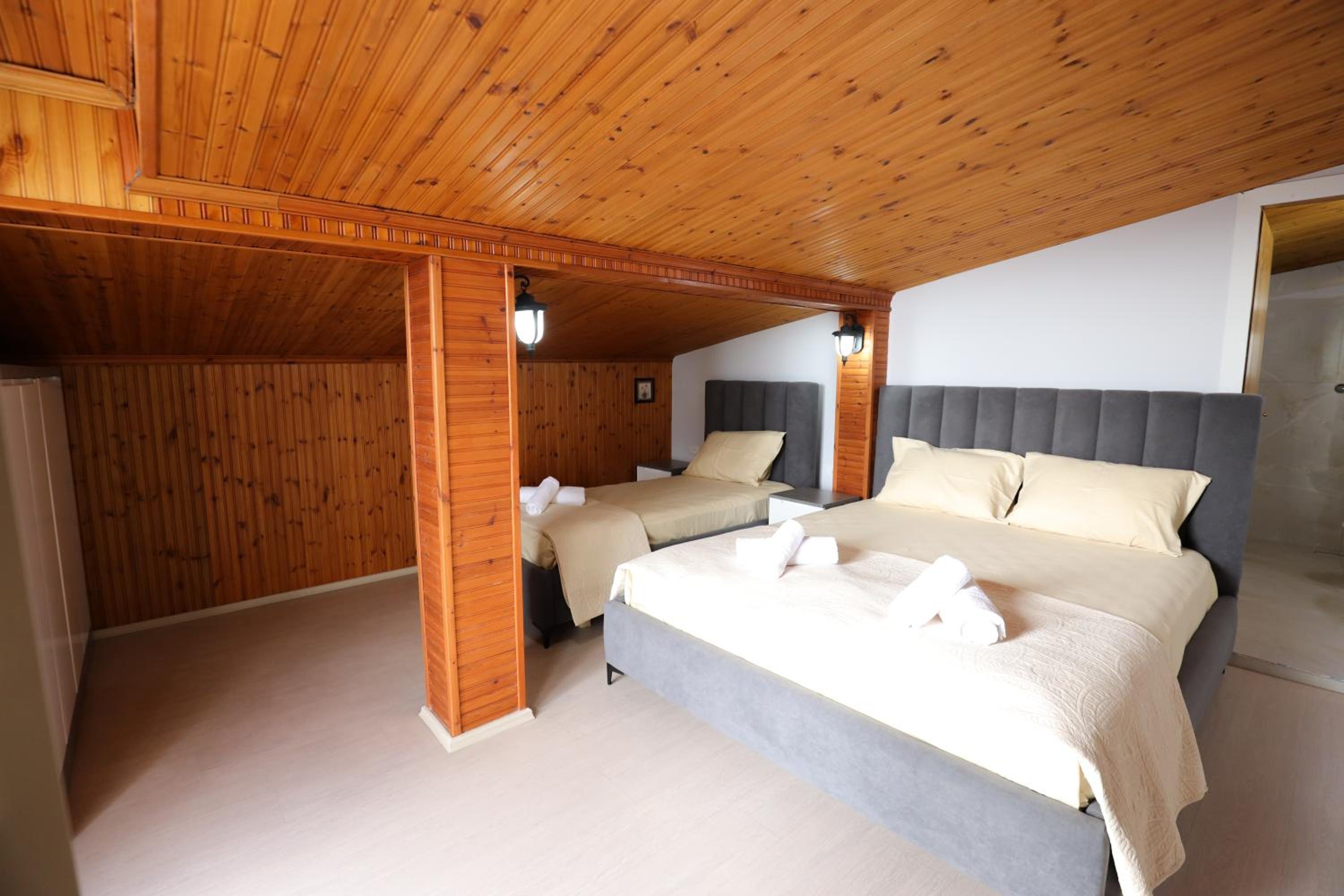 Alesio Guest House