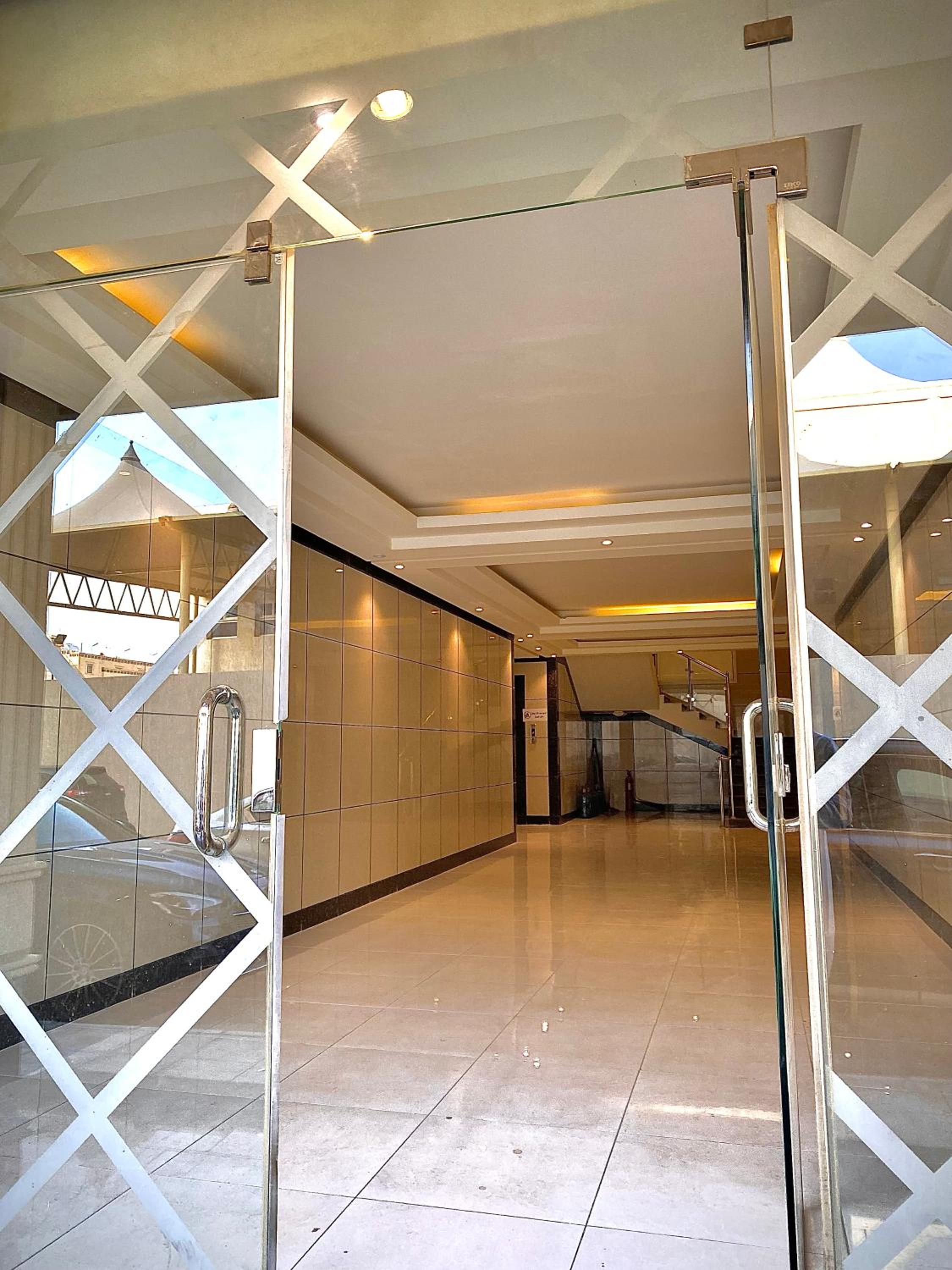 Yasmeen Apartments J1